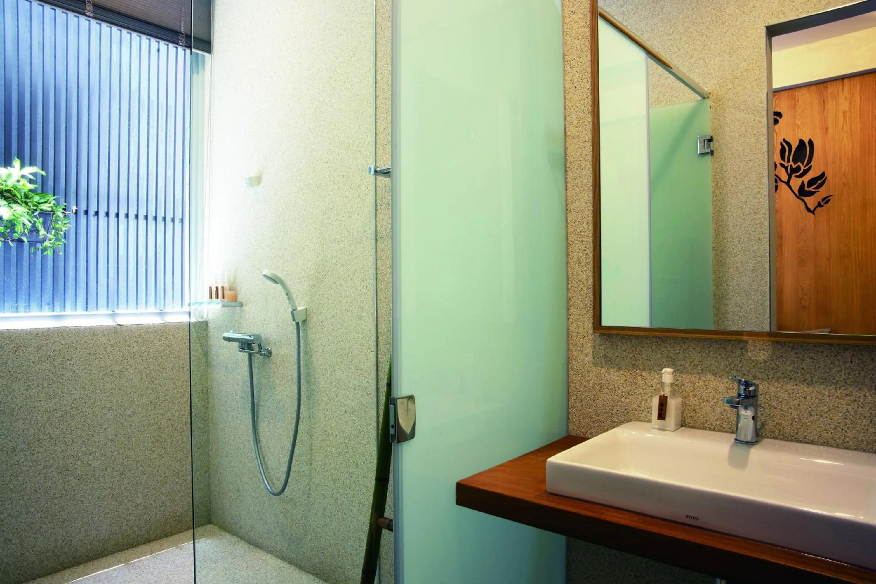 Wood Whispering Residence