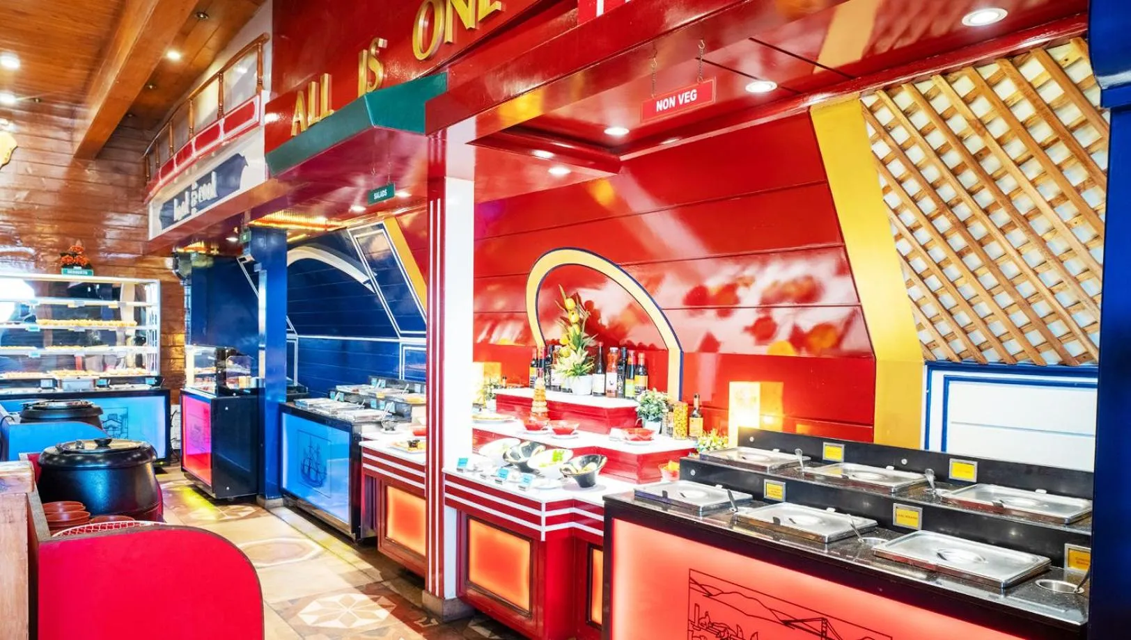 Restaurant/places to eat in SFO Hotel and Suites