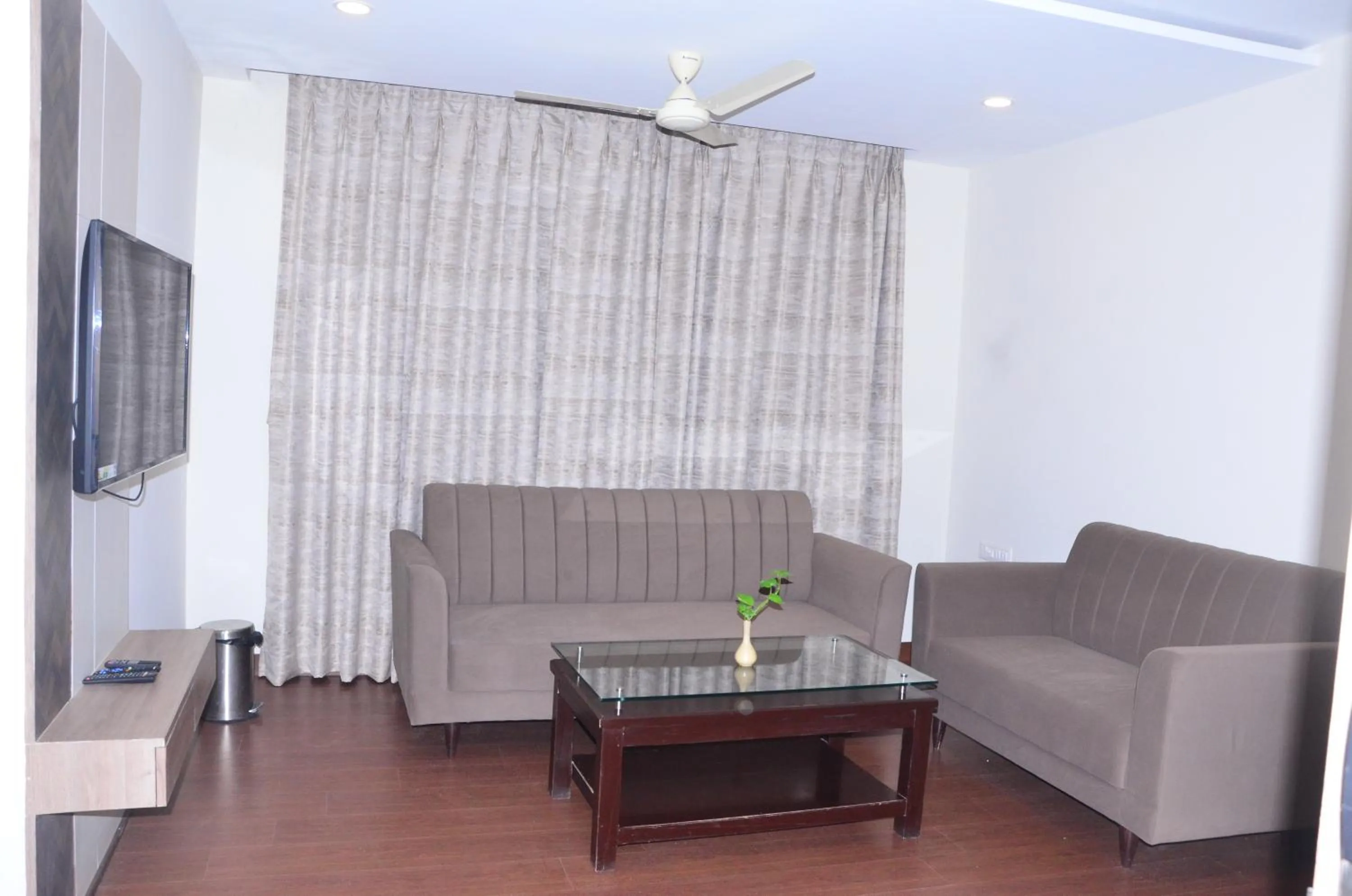 Living room in Hotel Nand Residency