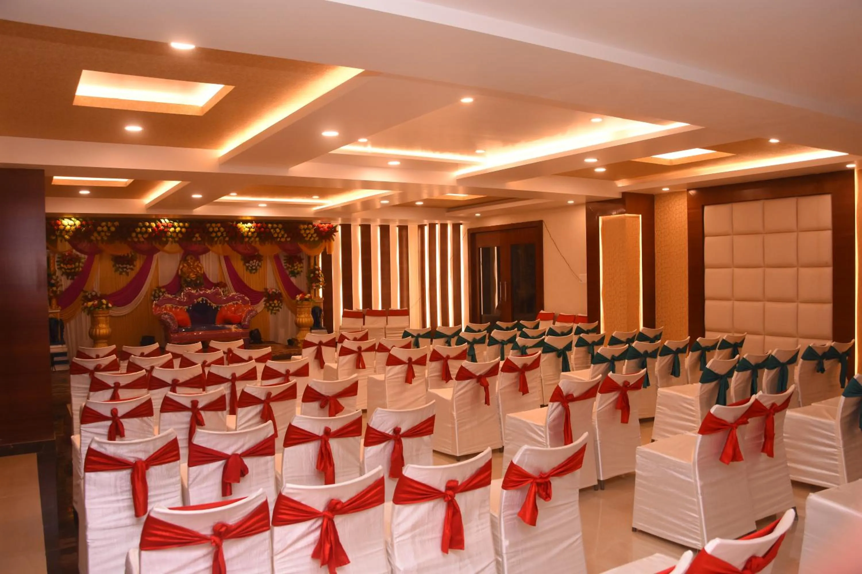 Banquet/Function facilities in Hotel Nand Residency