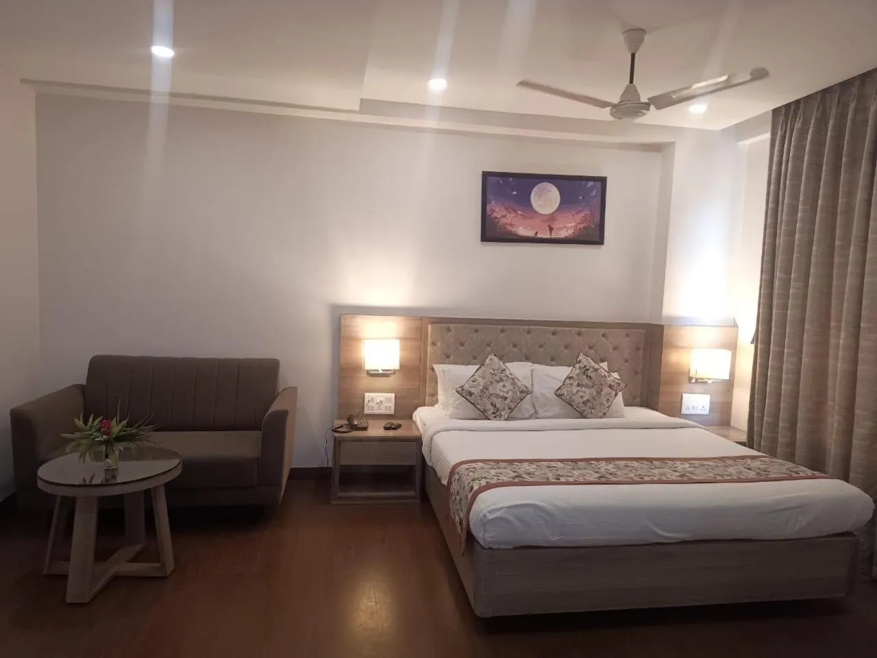 Bedroom, Bed in Hotel Nand Residency