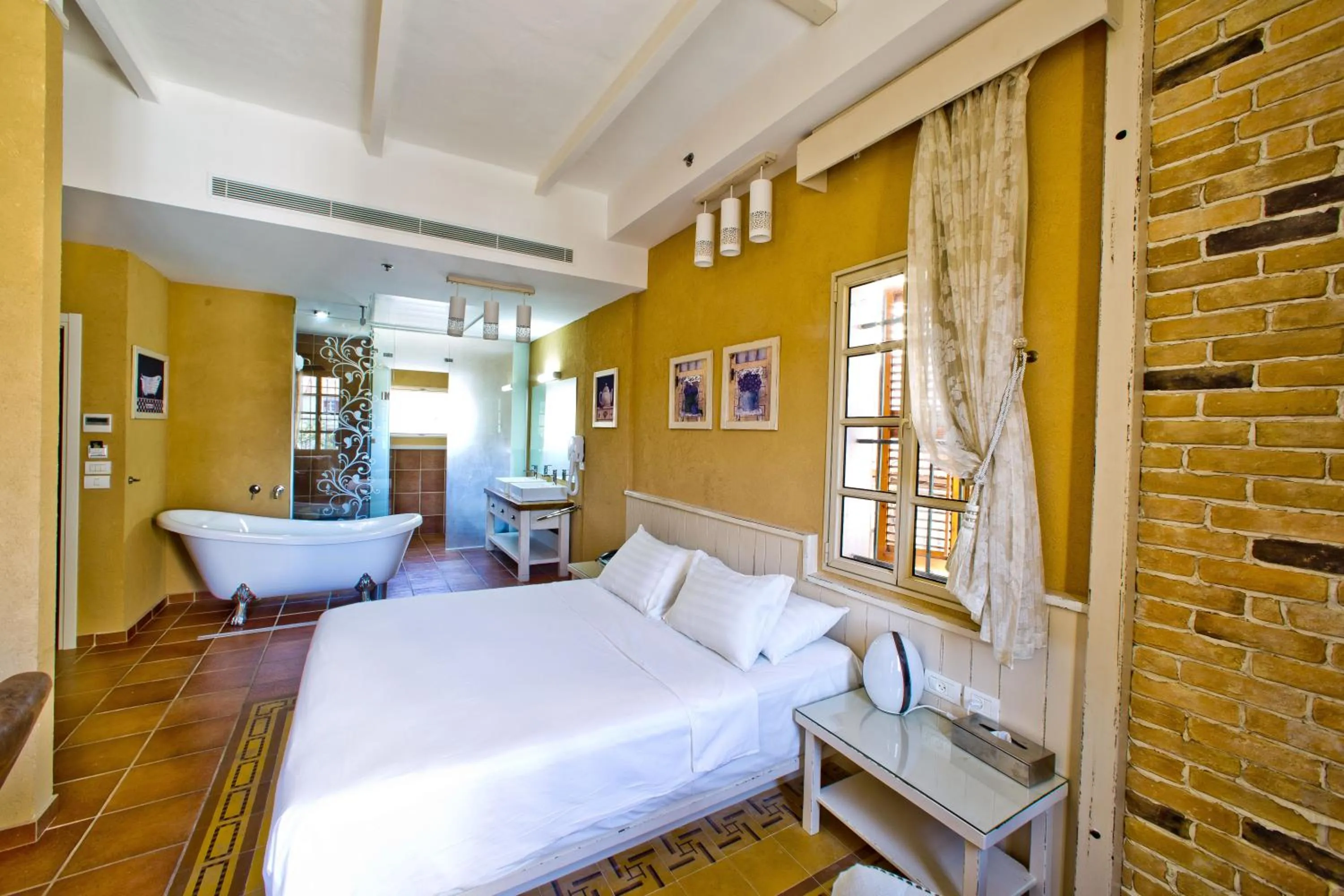 Photo of the whole room, Bed in Templers House Boutique hotel