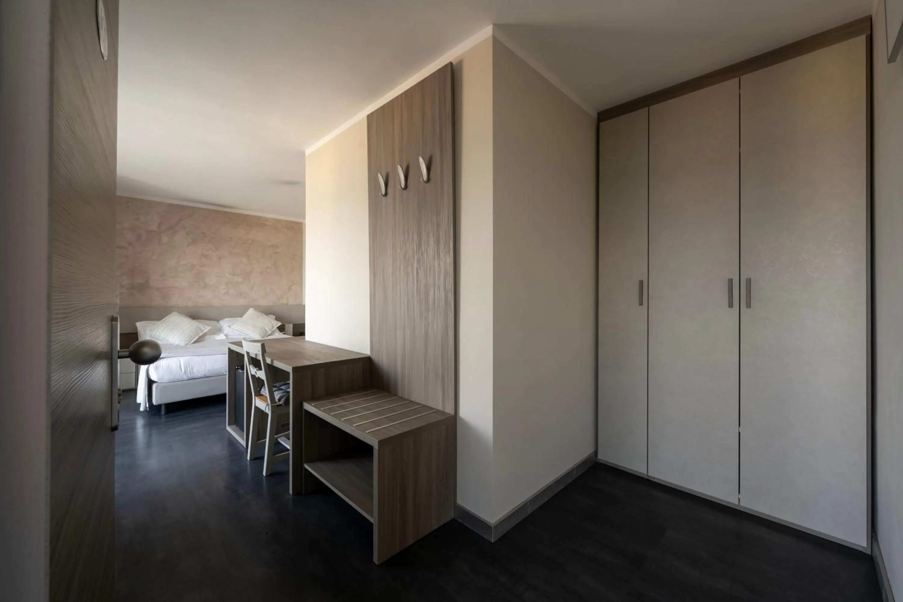 Bedroom, Bed in Hotel Mediterraneo