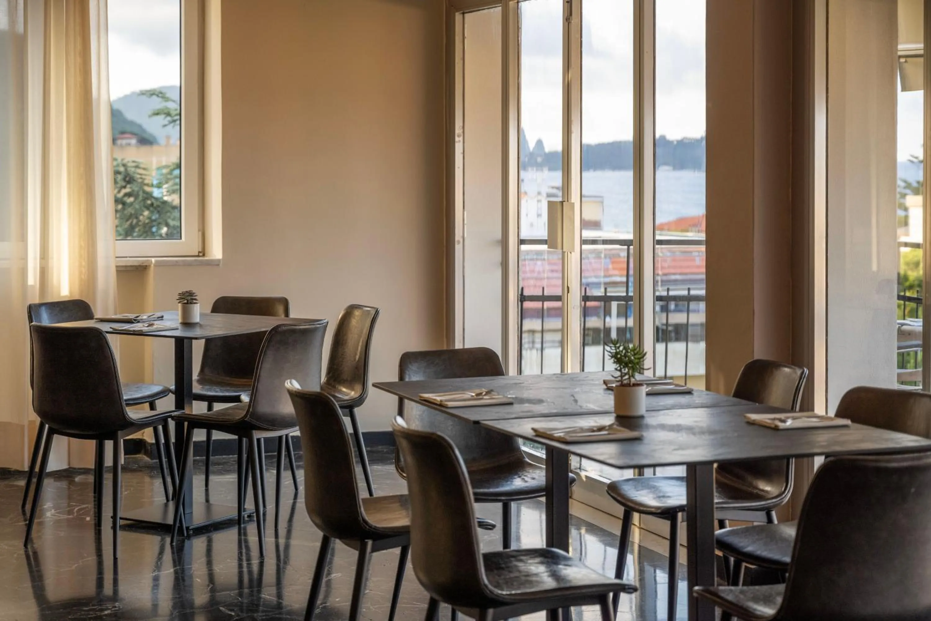 Breakfast in Hotel Mediterraneo