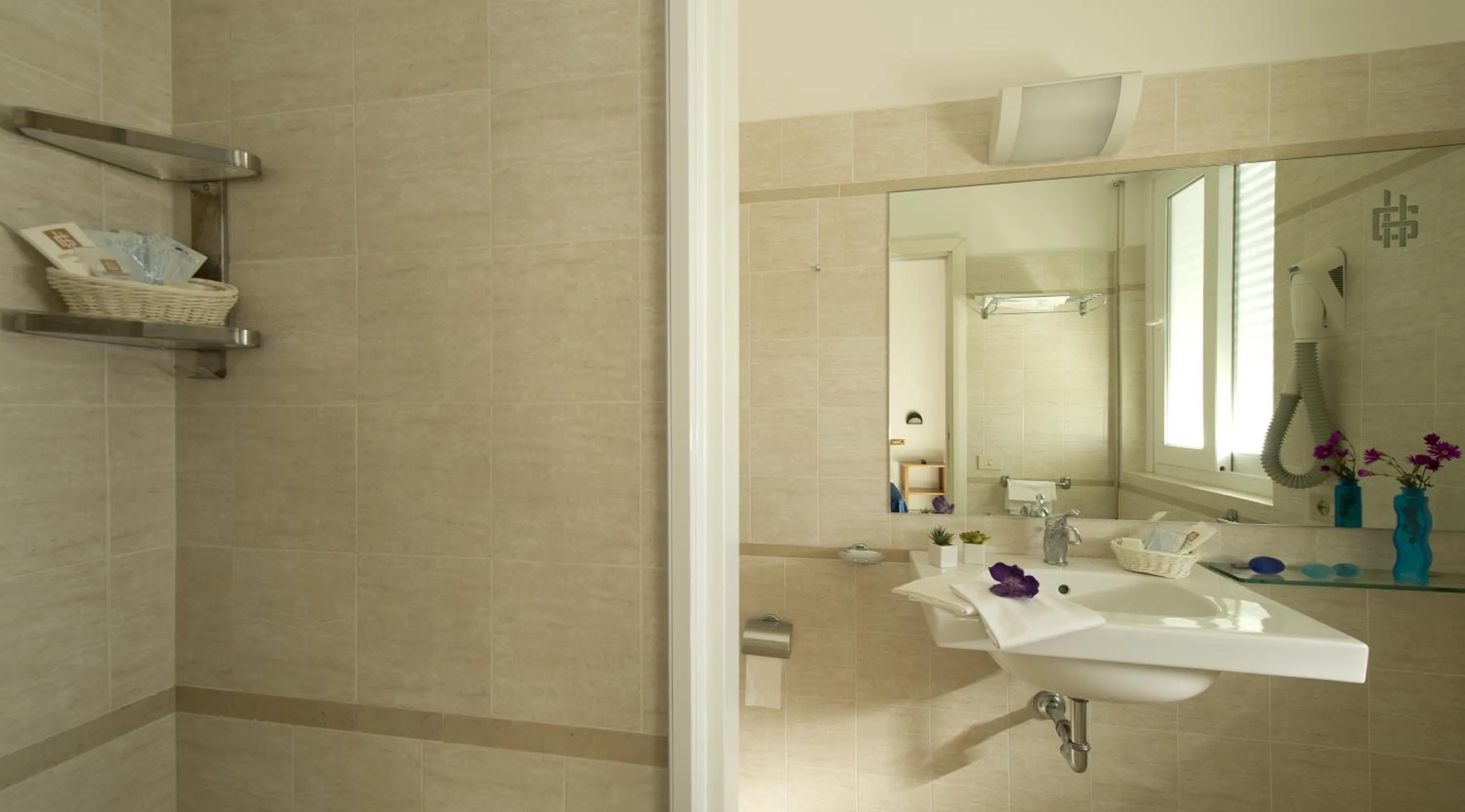 Bathroom in Hotel Giulia