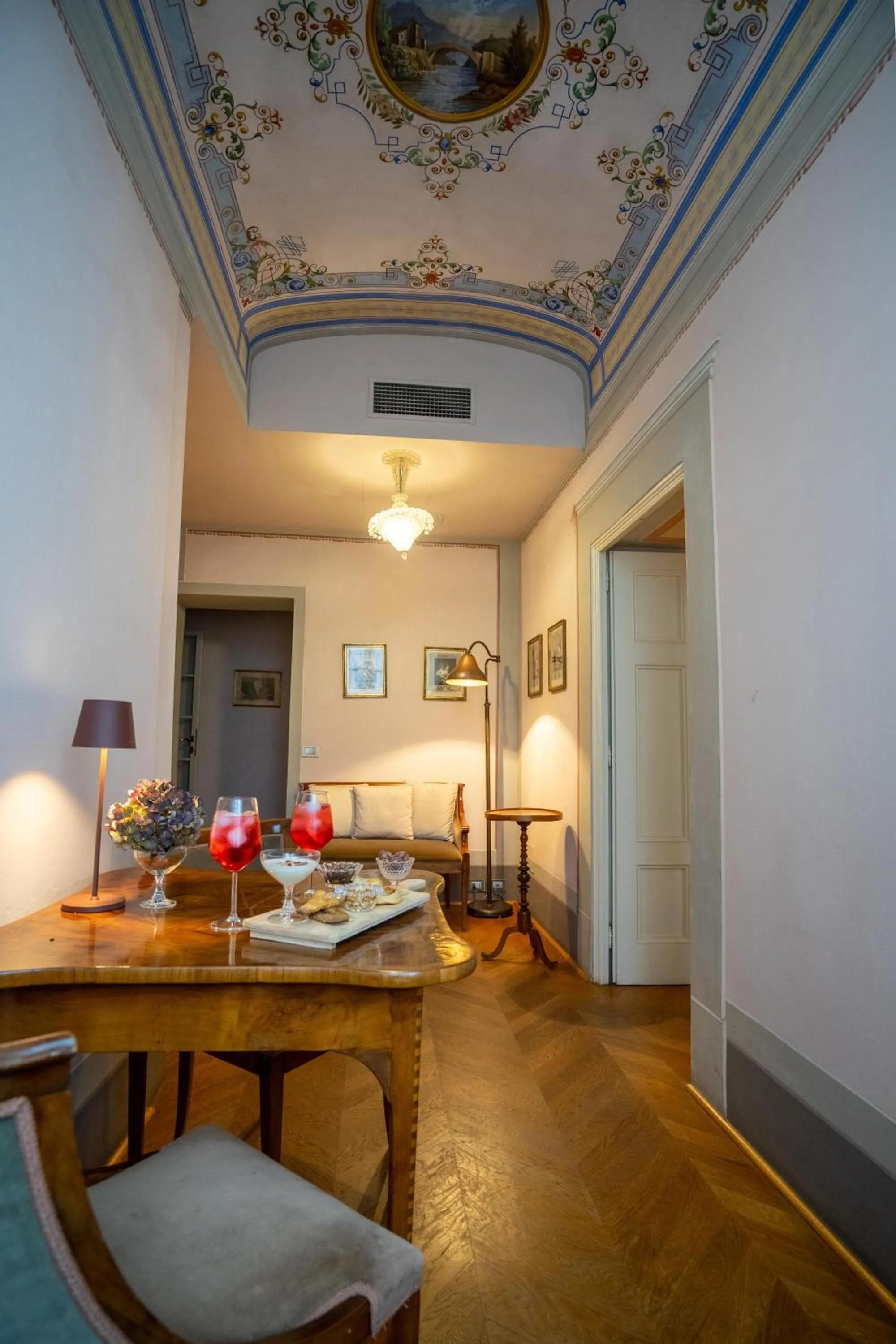 Living room in Palazzo Rocchi - Residenza D'Epoca