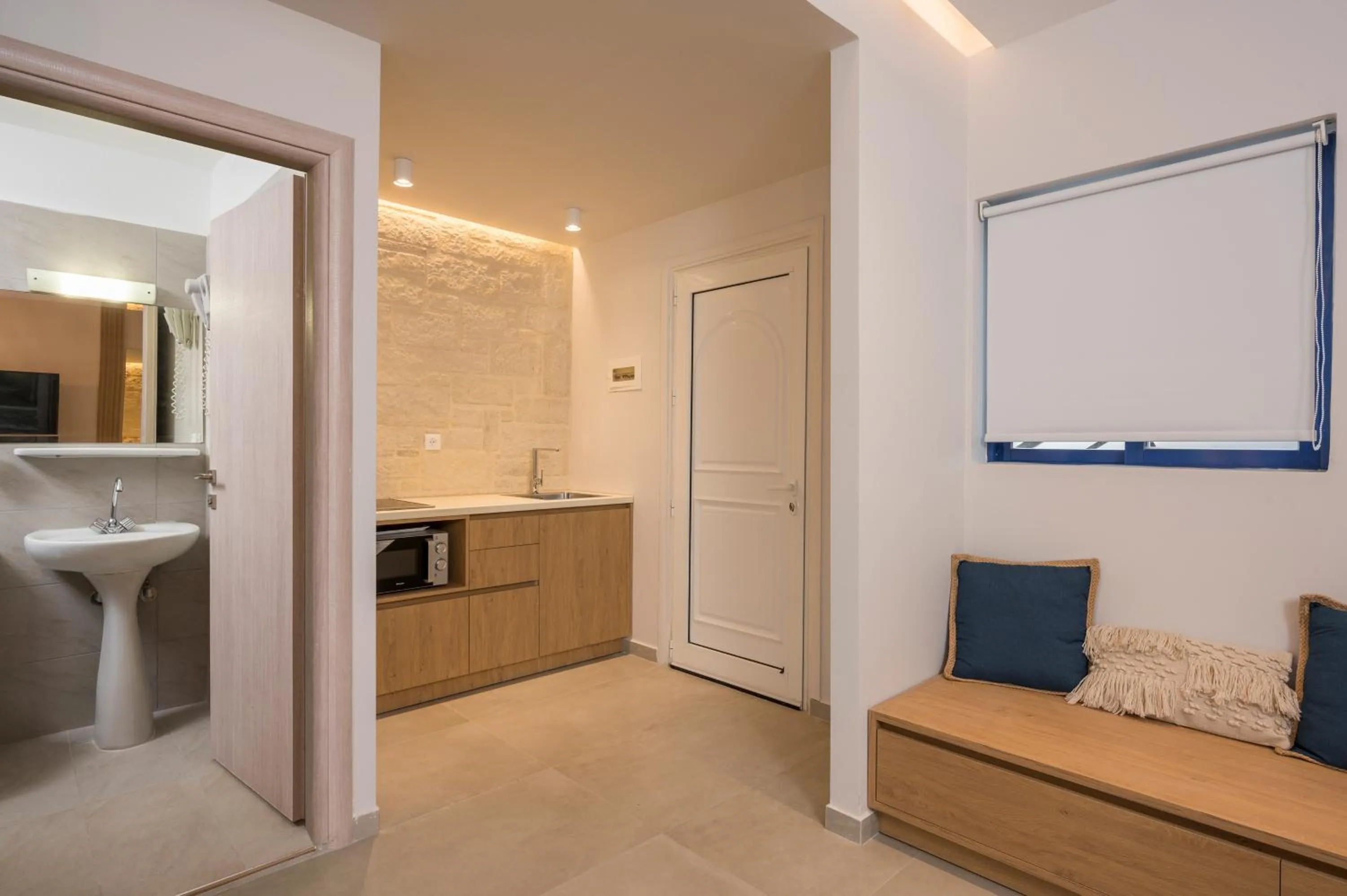 Bathroom in Esplanade Apartments - Heated Pool