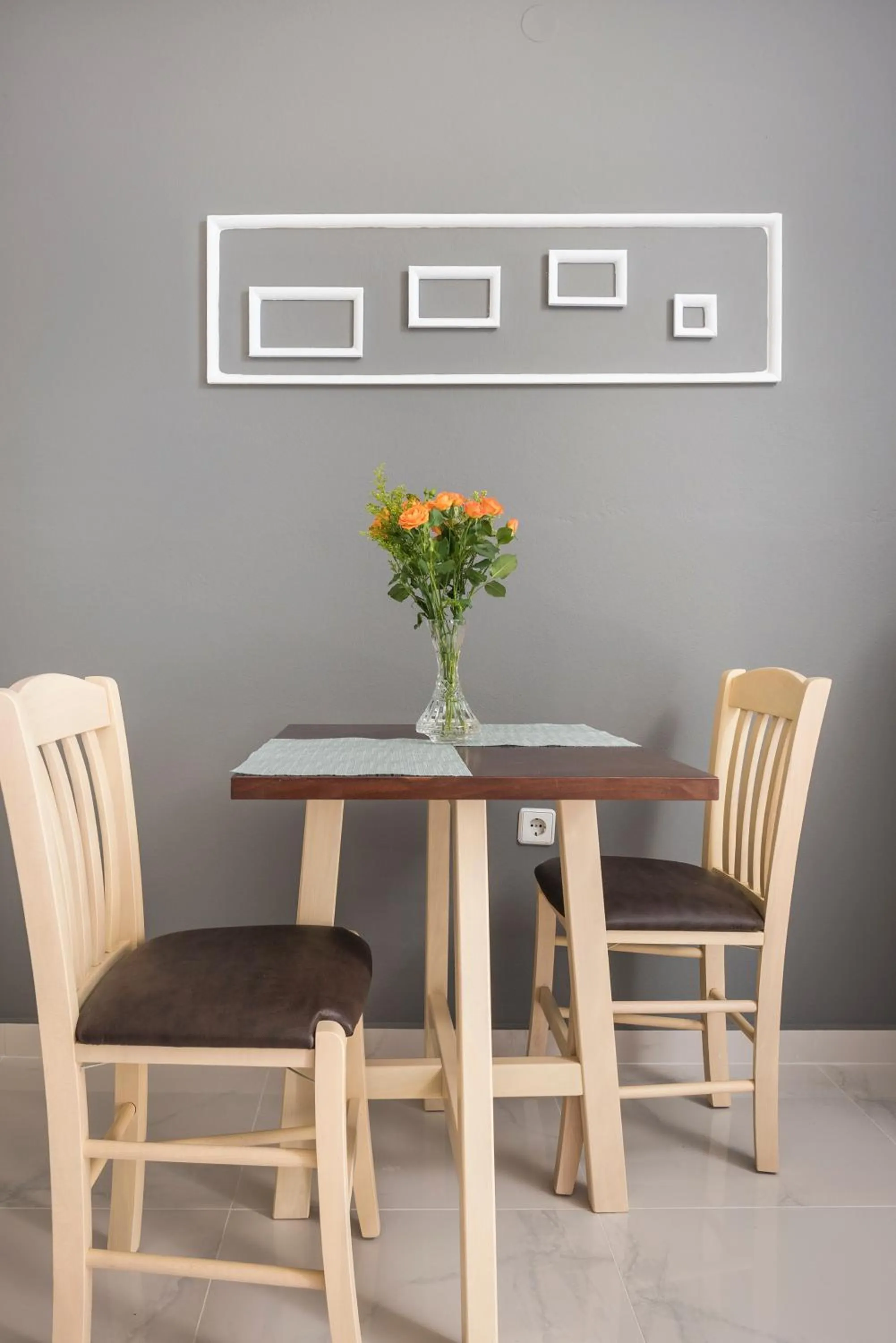 Decorative detail in Esplanade Apartments - Heated Pool