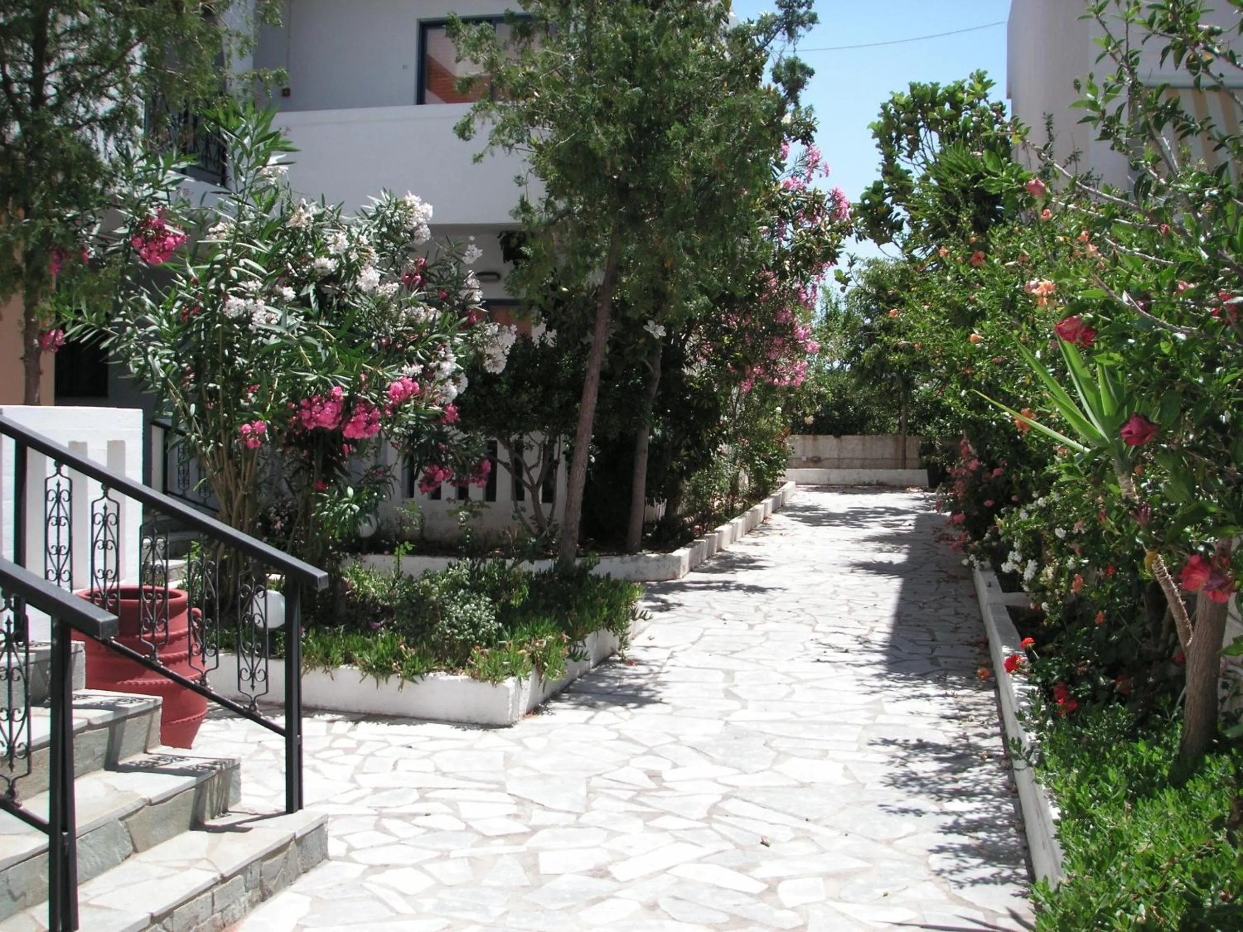 Garden in Esplanade Apartments - Heated Pool