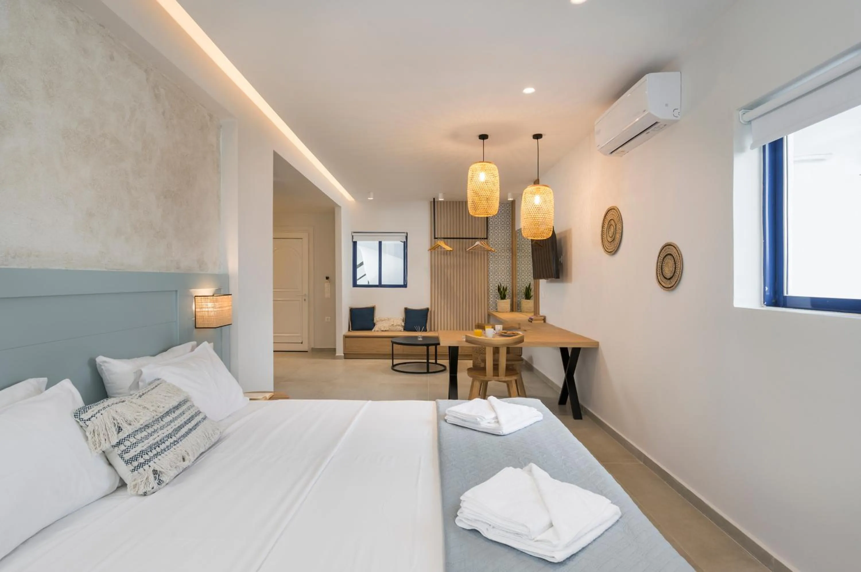 Bed in Esplanade Apartments - Heated Pool