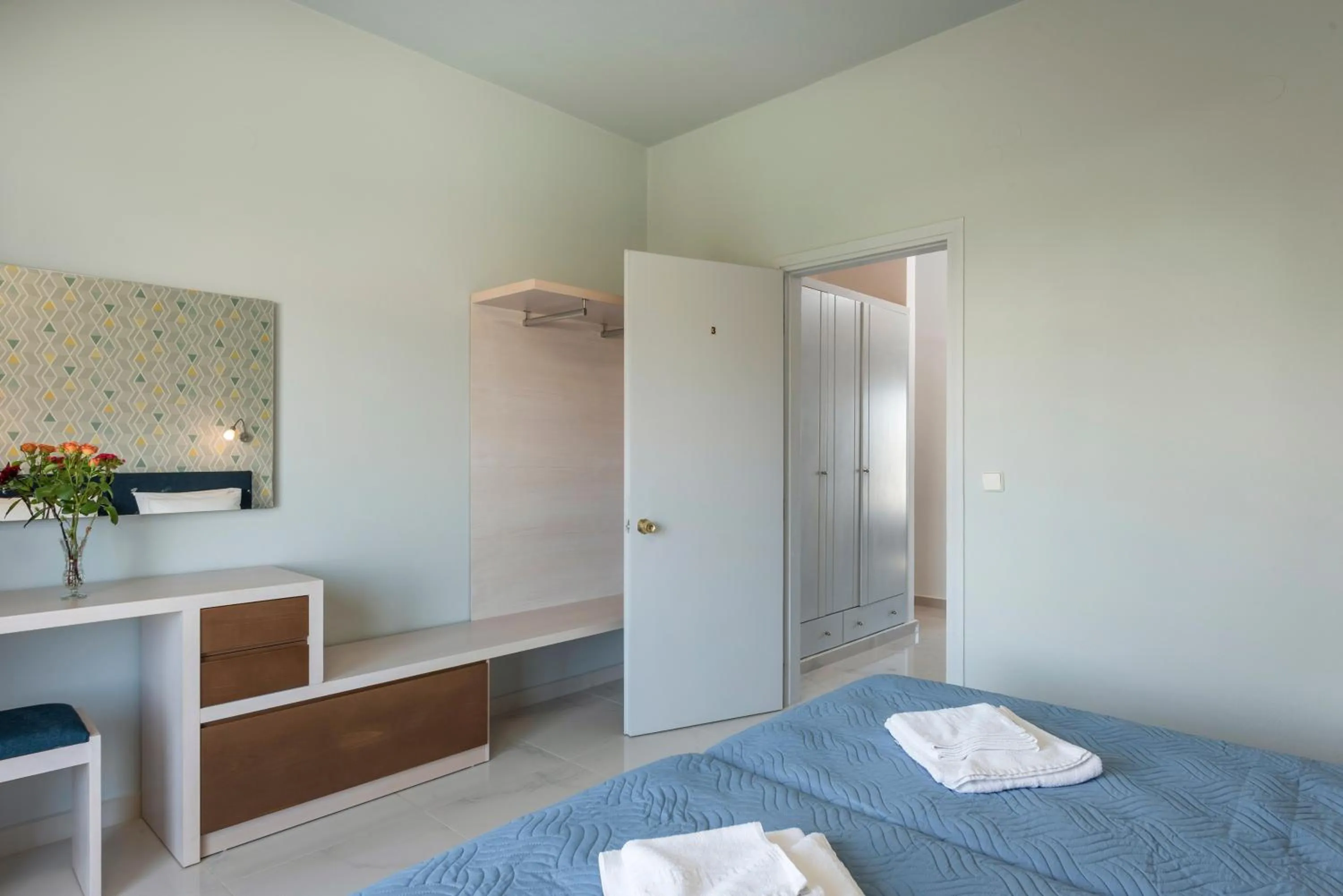 Bed in Esplanade Apartments - Heated Pool