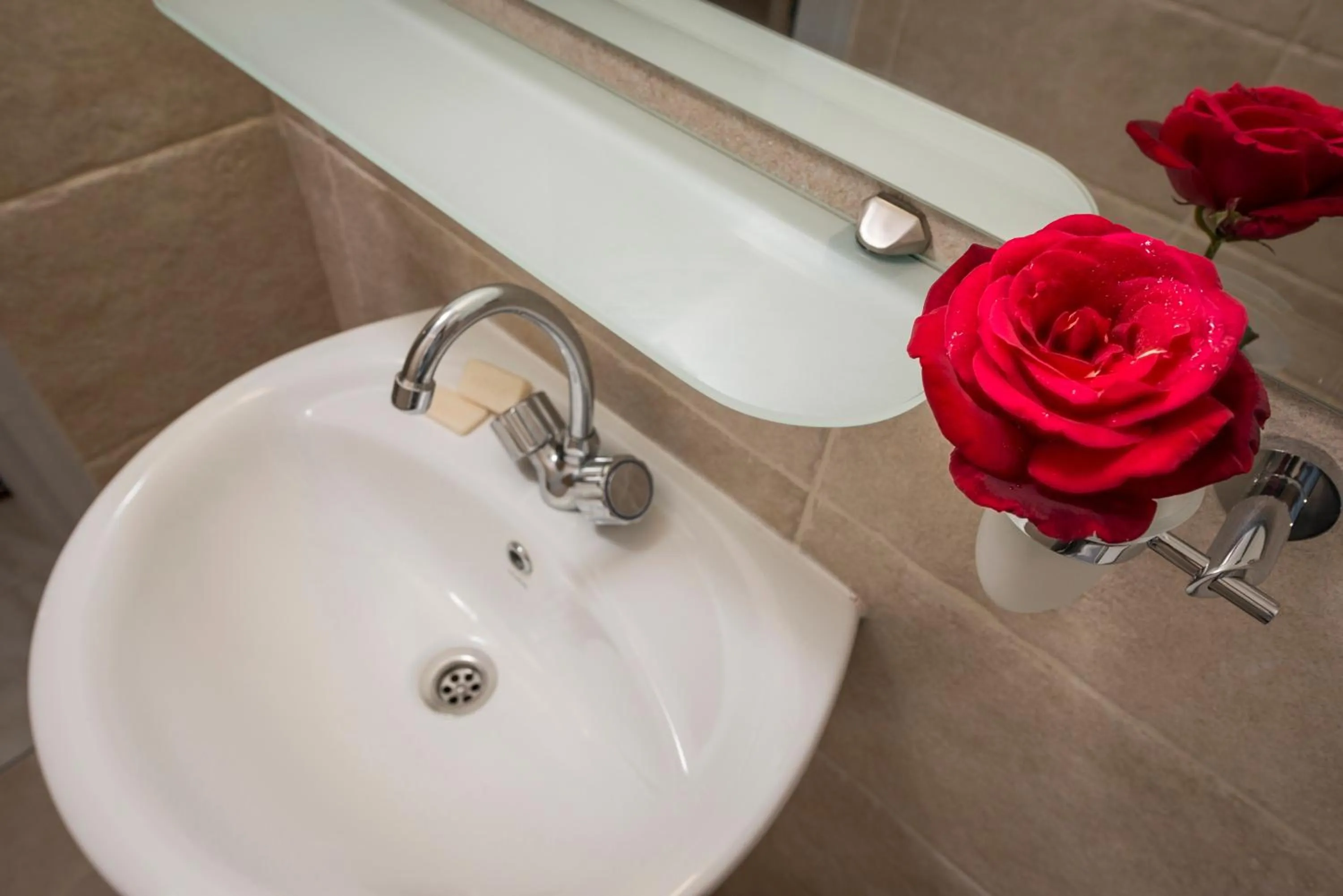 Bathroom in Esplanade Apartments - Heated Pool