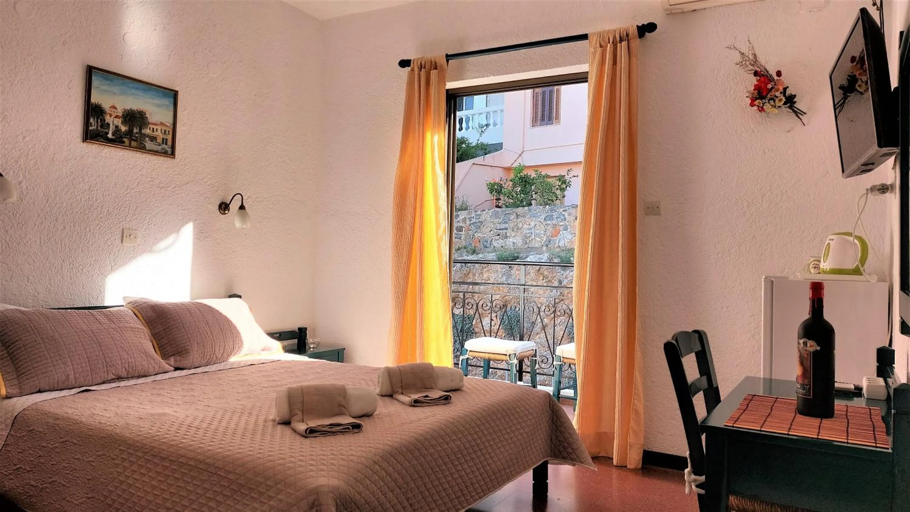 Bed in Victoria Hotel