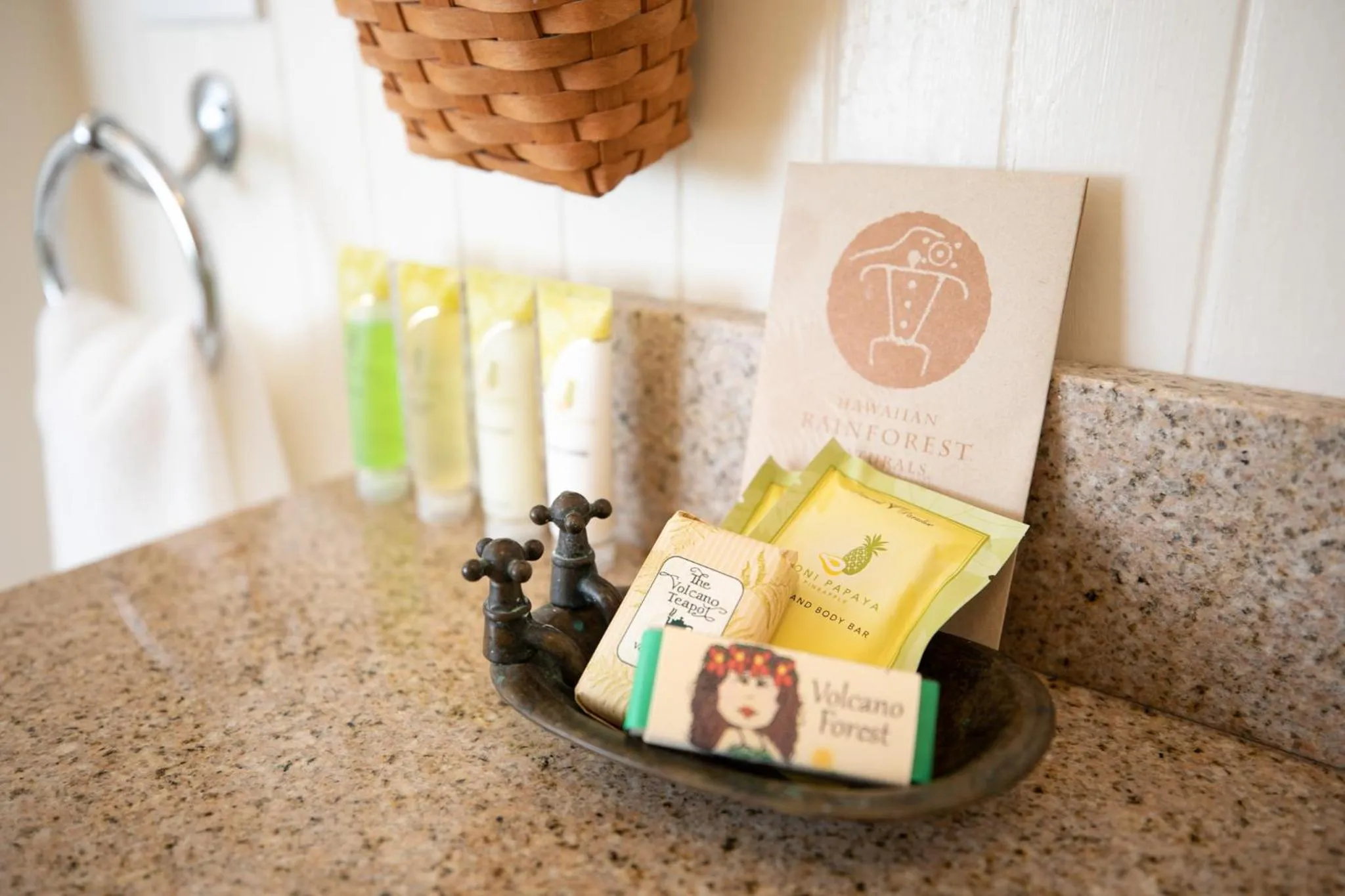 Bathroom in Volcano Teapot Cottage