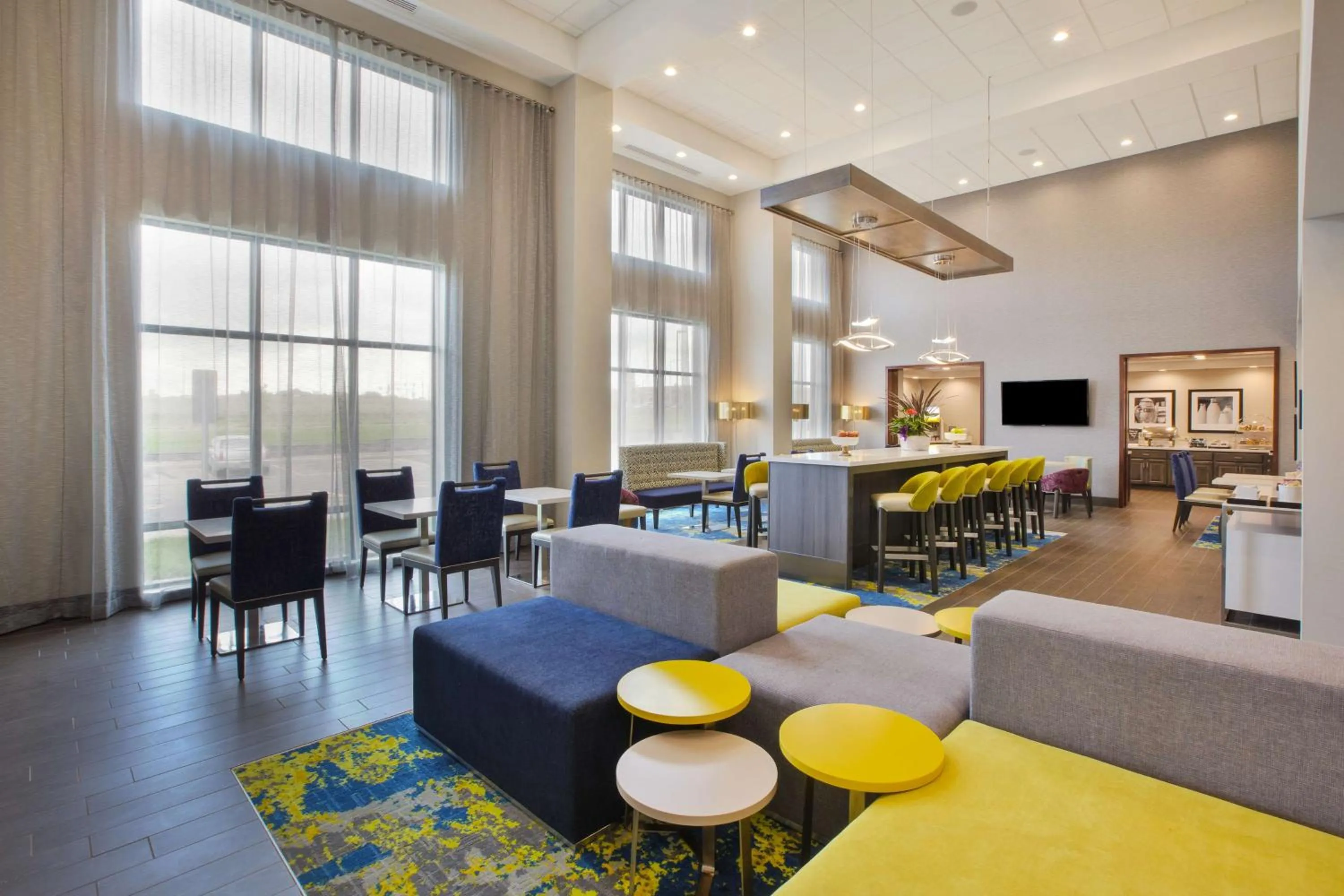 Lobby or reception in Hampton Inn & Suites By Hilton, Southwest Sioux Falls