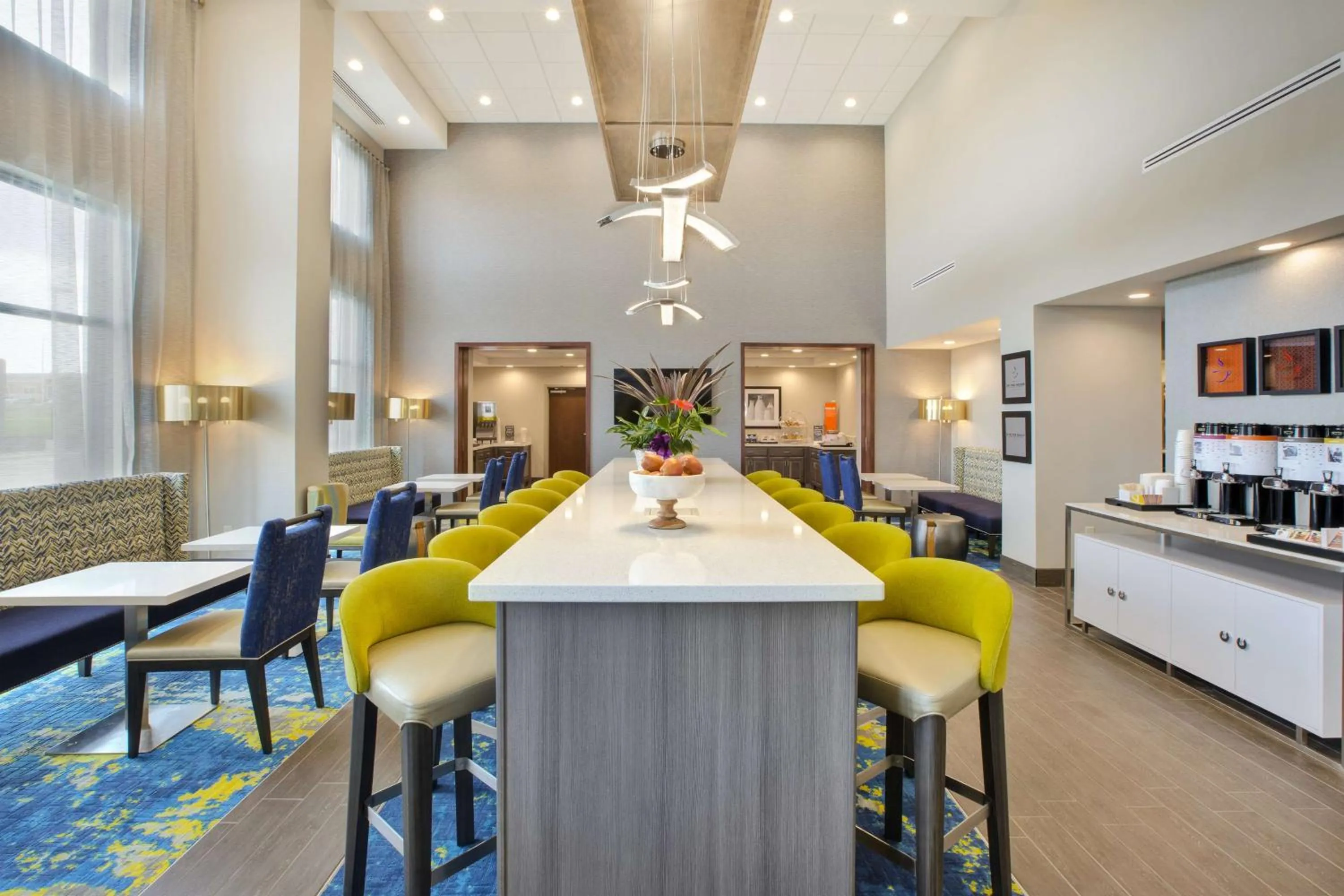Lobby or reception in Hampton Inn & Suites By Hilton, Southwest Sioux Falls