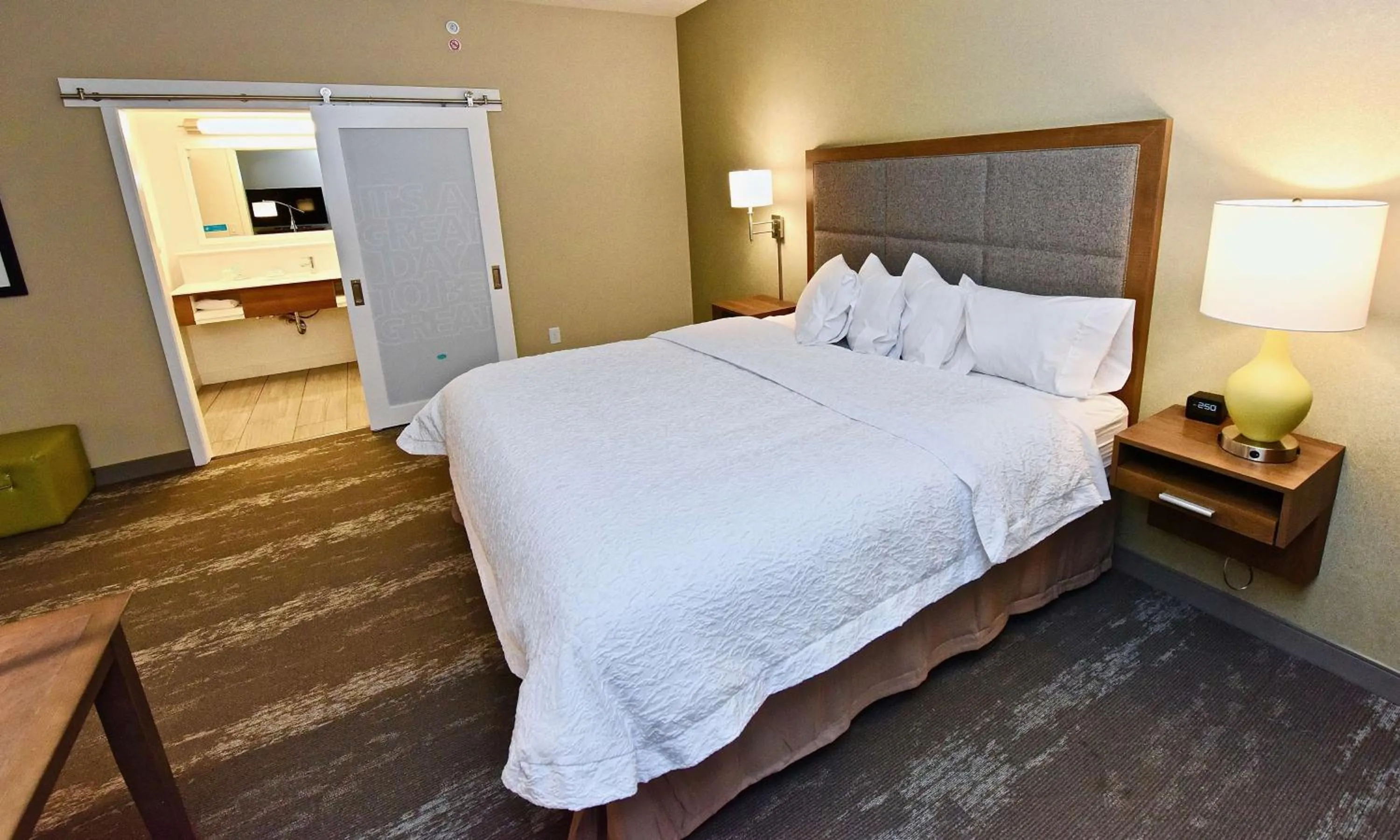 Bed in Hampton Inn By Hilton Kirksville MO