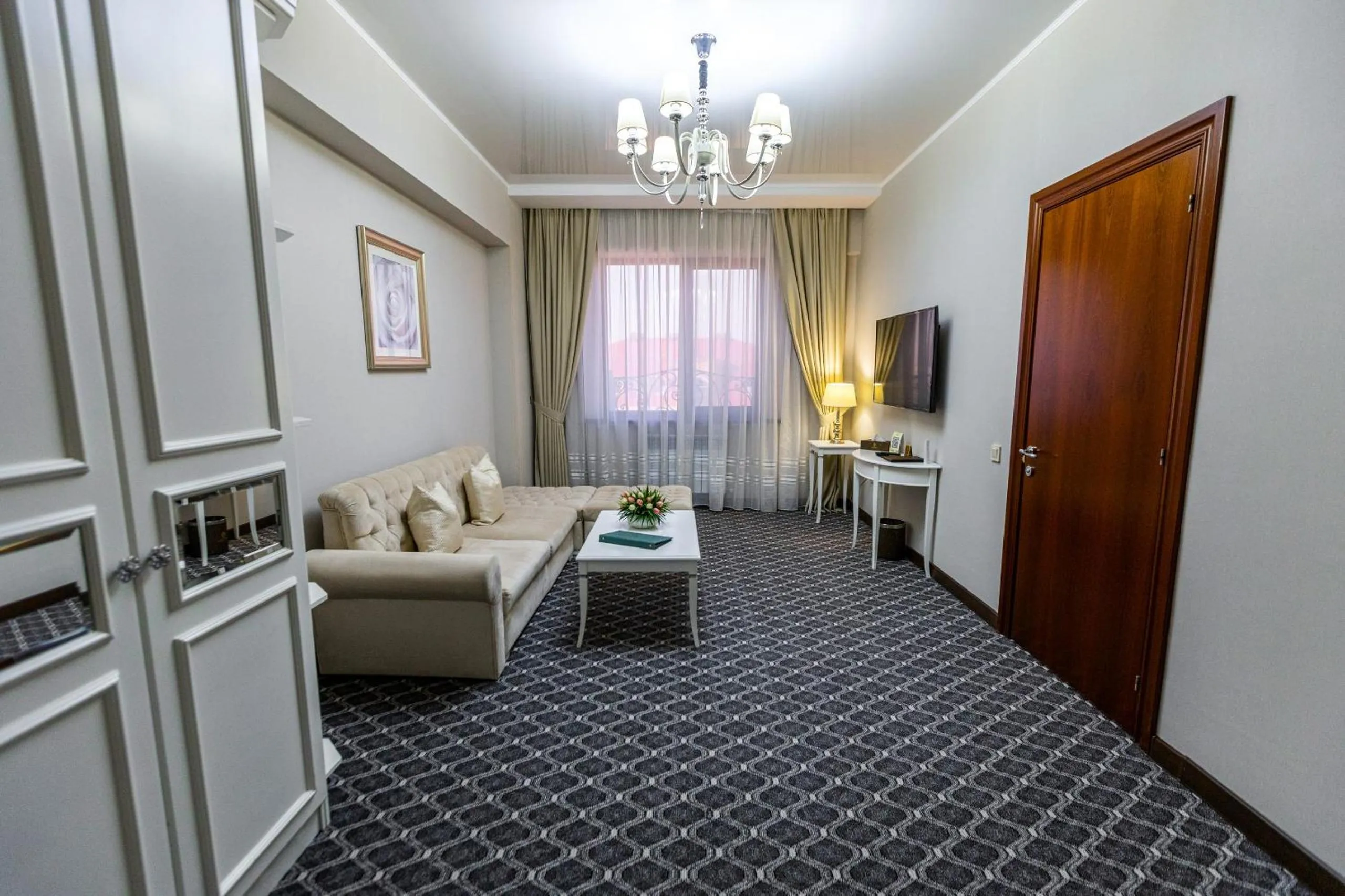 Living room in Plaza Hotel Almaty