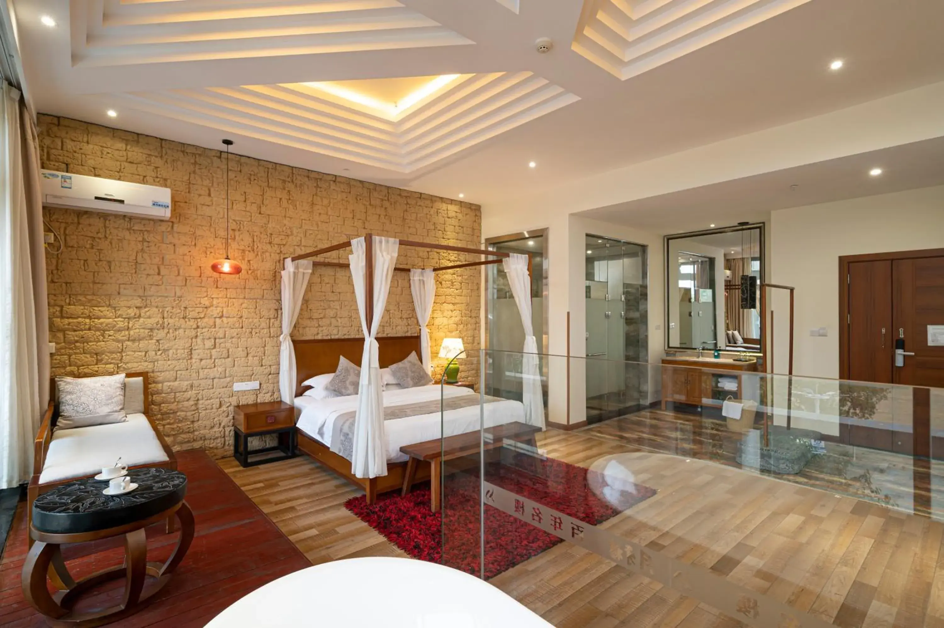 Double Room with Extra Bed in Guilin Crystal Crescent Moon Hotel Double Room with Extra Bed in Guilin Crystal Crescent Moon Hotel