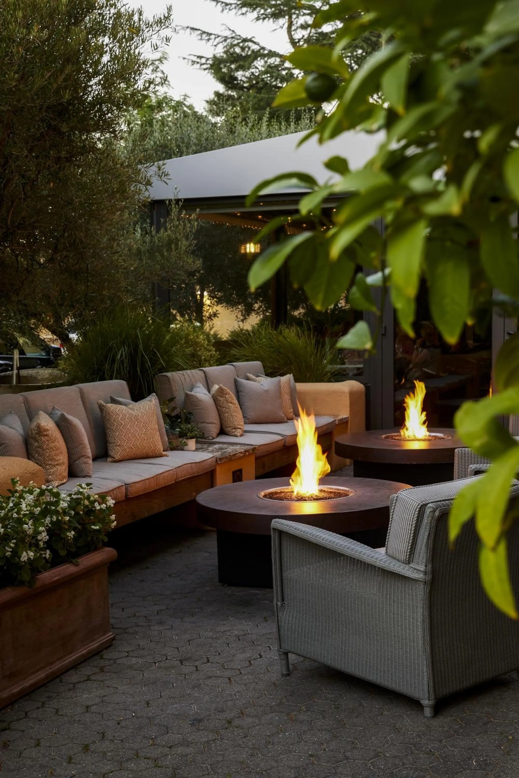 Restaurant/places to eat in Lafayette Park Hotel & Spa