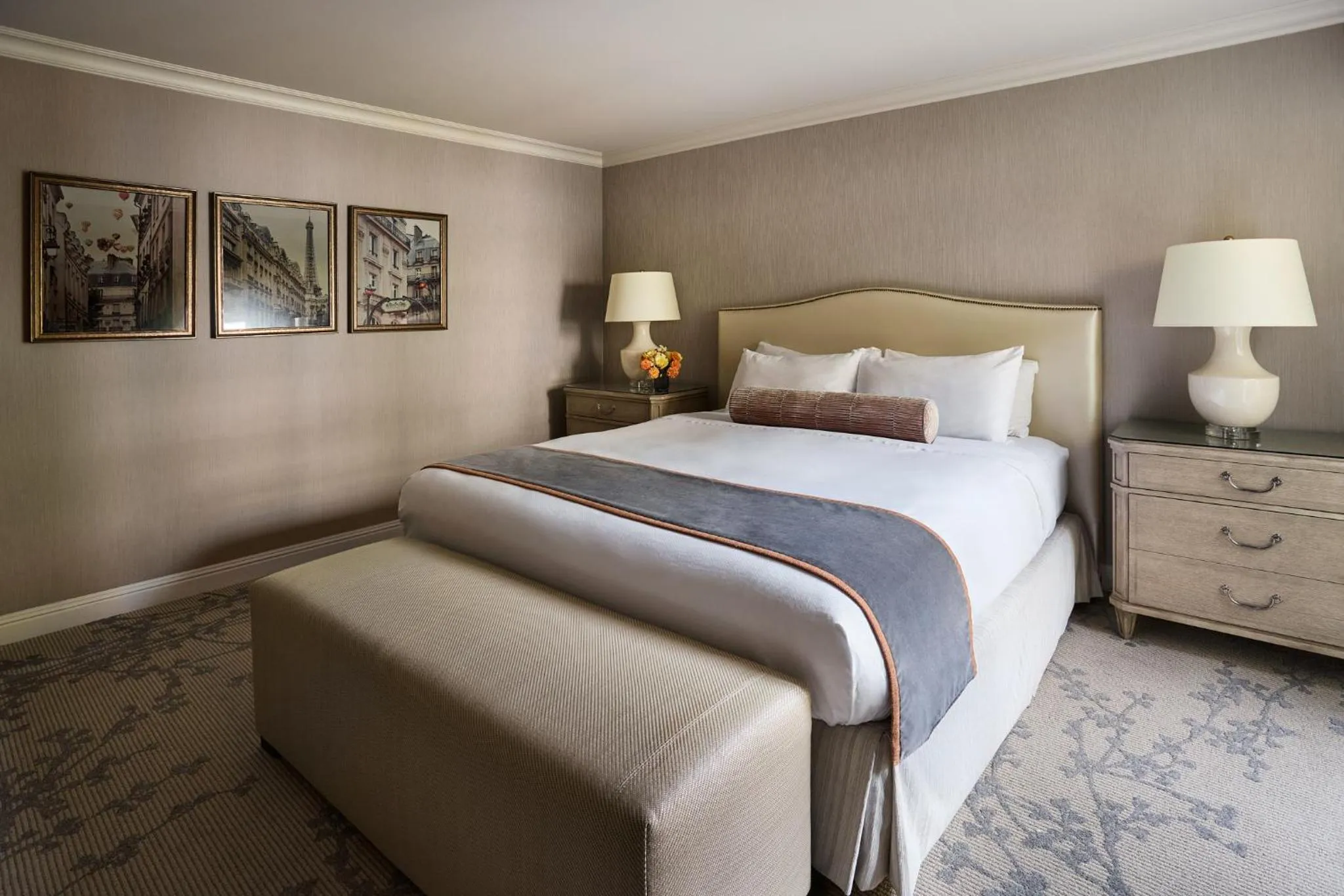 Bedroom, Bed in Lafayette Park Hotel & Spa