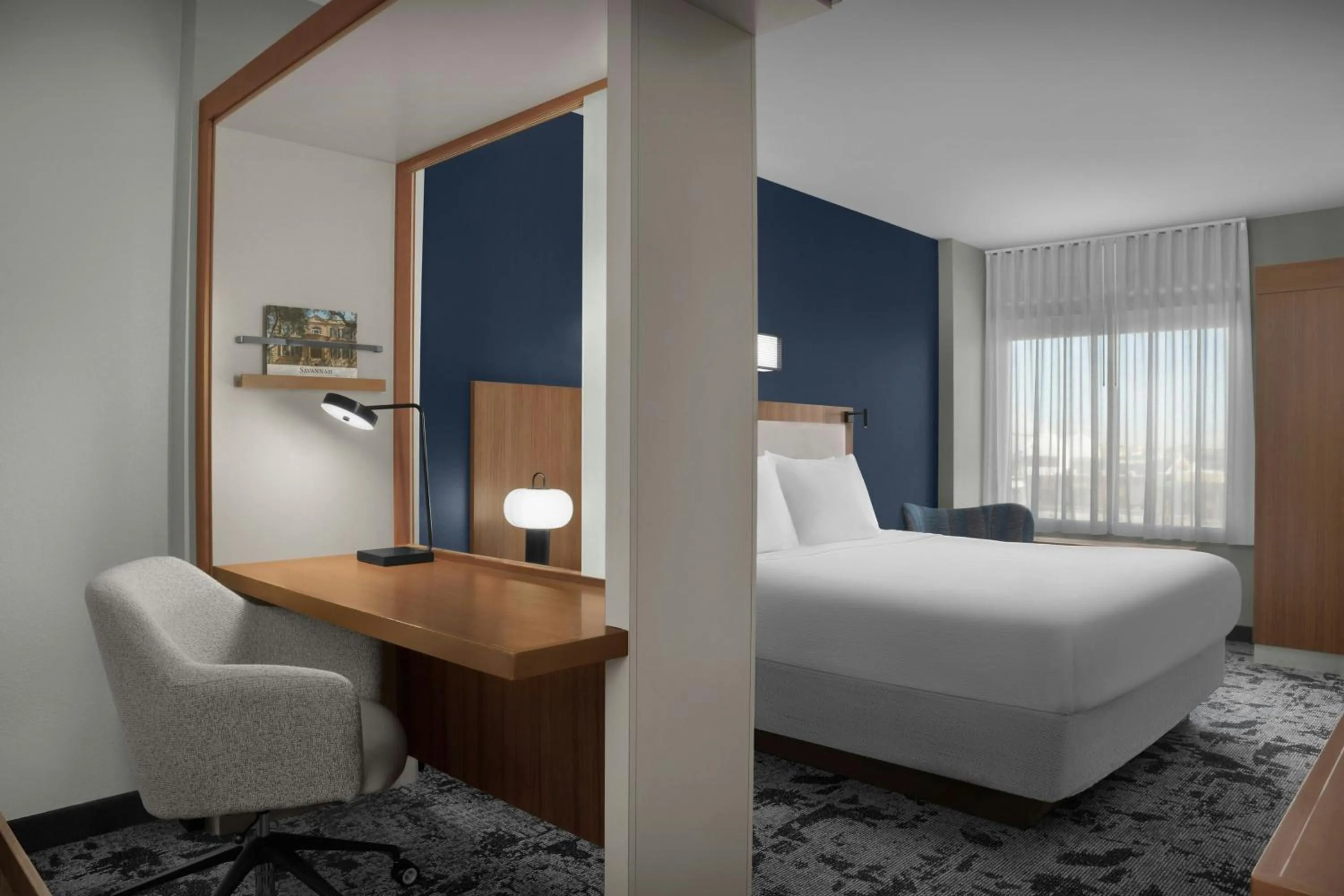 Photo of the whole room, Bed in Springhill Suites by Marriott Savannah Downtown Historic District