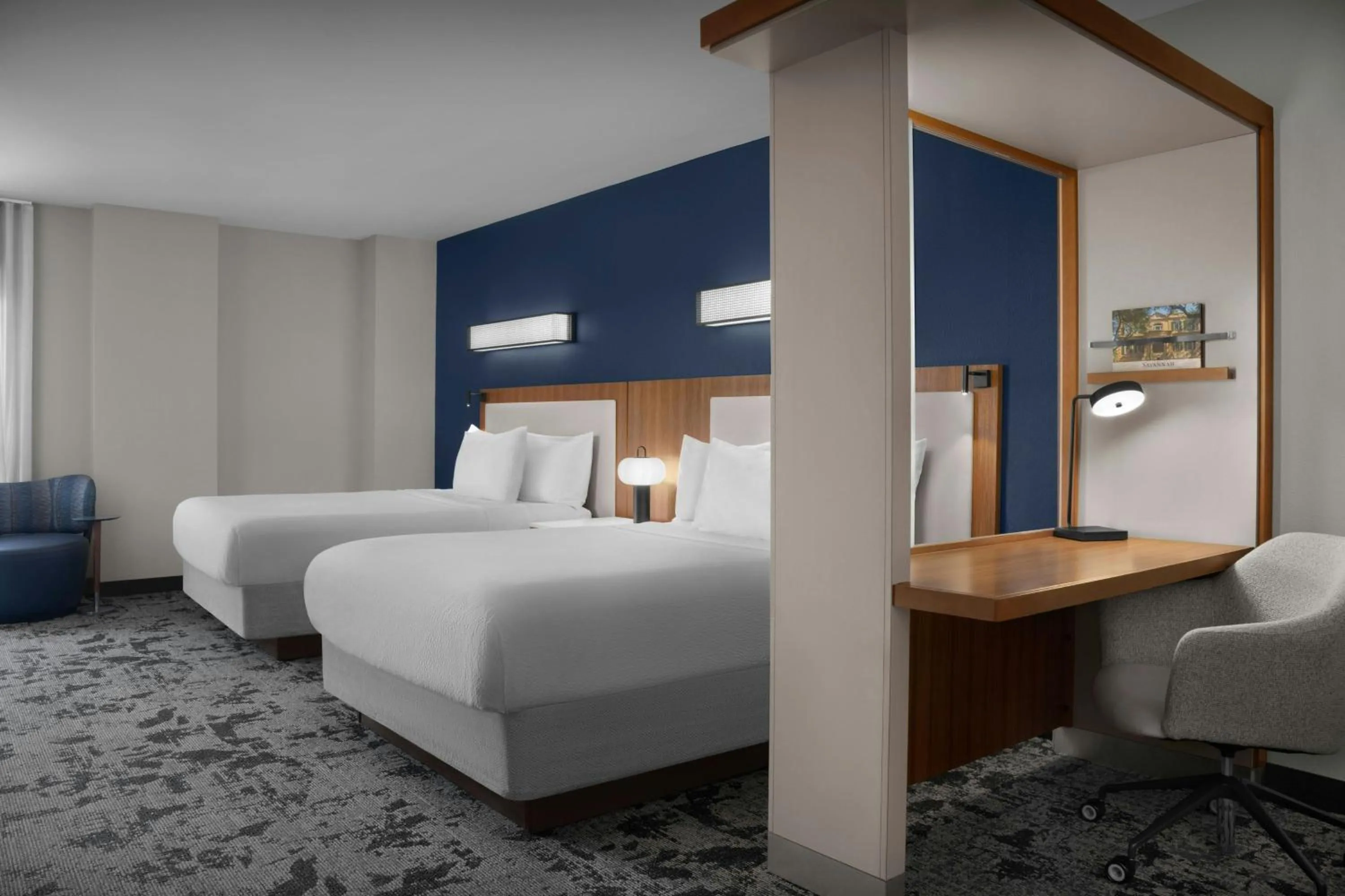 Photo of the whole room, Bed in Springhill Suites by Marriott Savannah Downtown Historic District