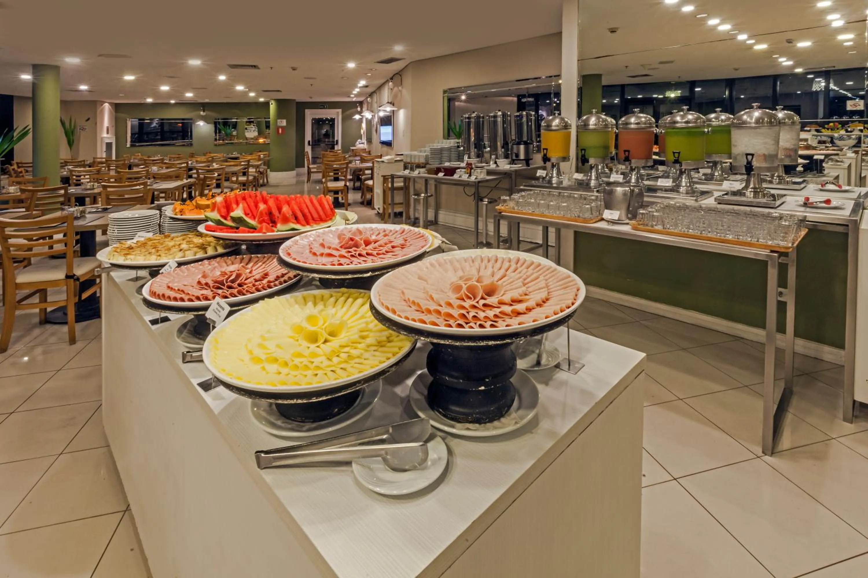 Buffet breakfast in Blue Tree Premium Morumbi