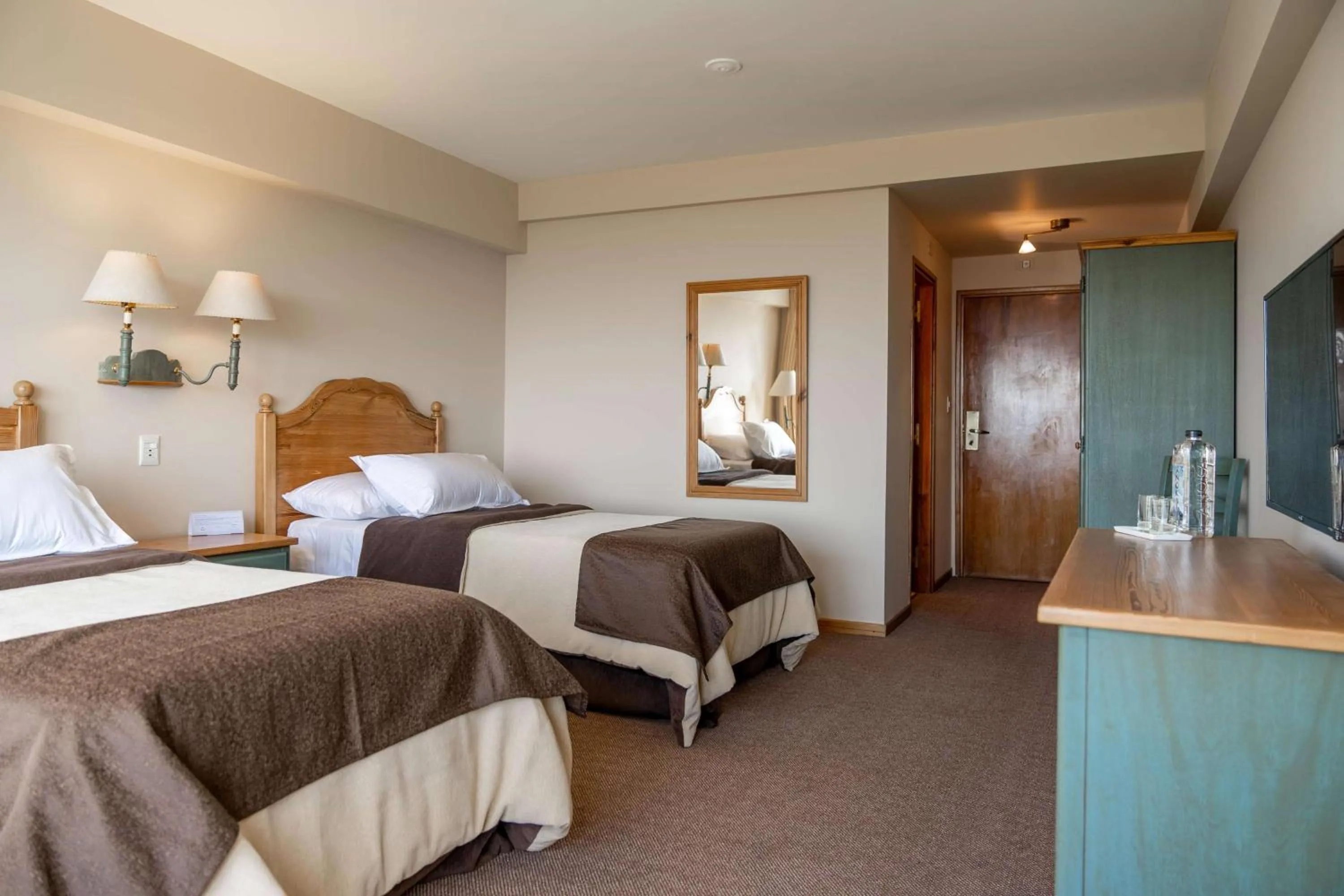 Photo of the whole room, Bed in Wyndham Garden Ushuaia Hotel del Glaciar