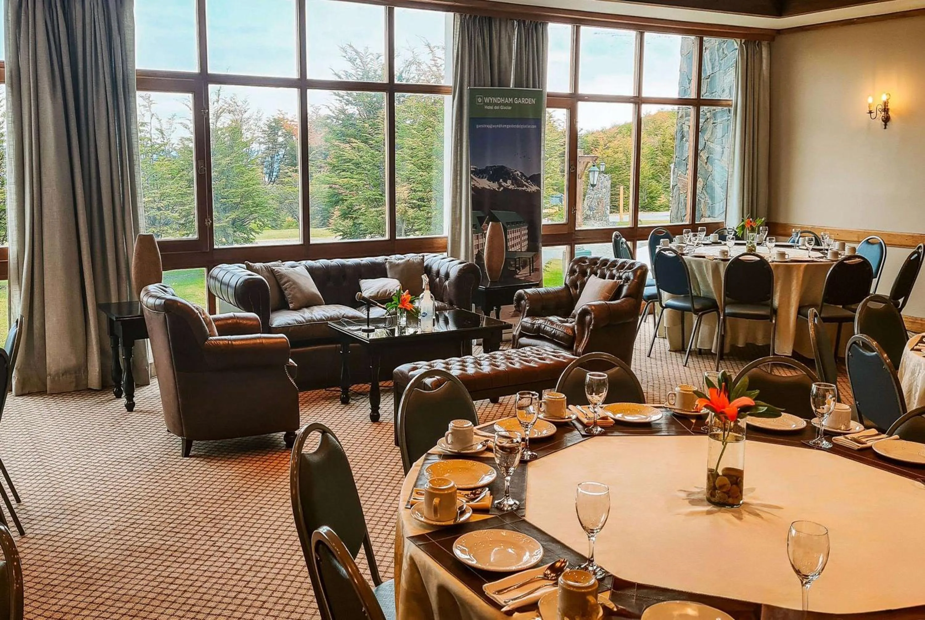 Restaurant/places to eat in Wyndham Garden Ushuaia Hotel del Glaciar