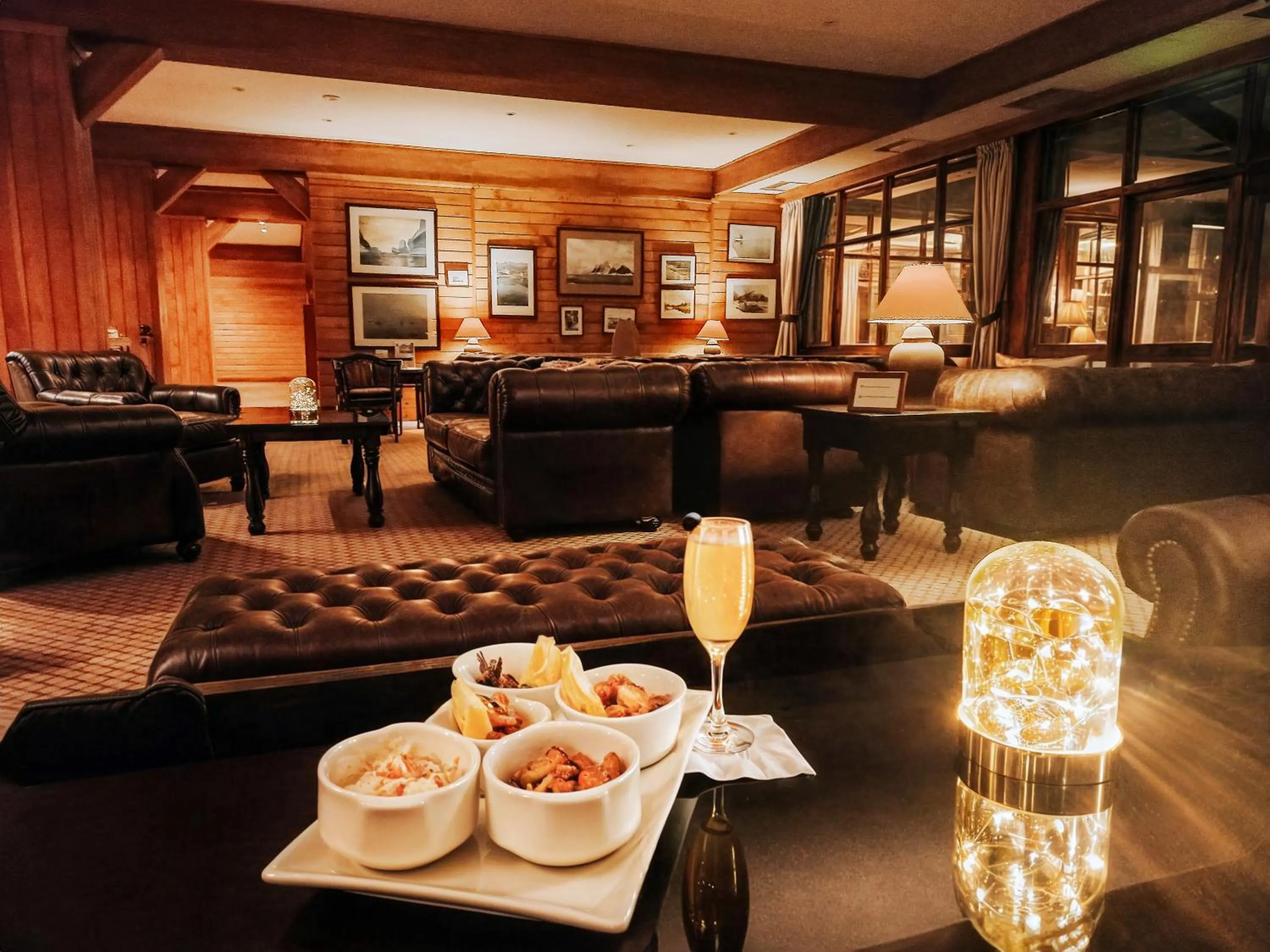 Restaurant/places to eat in Wyndham Garden Ushuaia Hotel del Glaciar