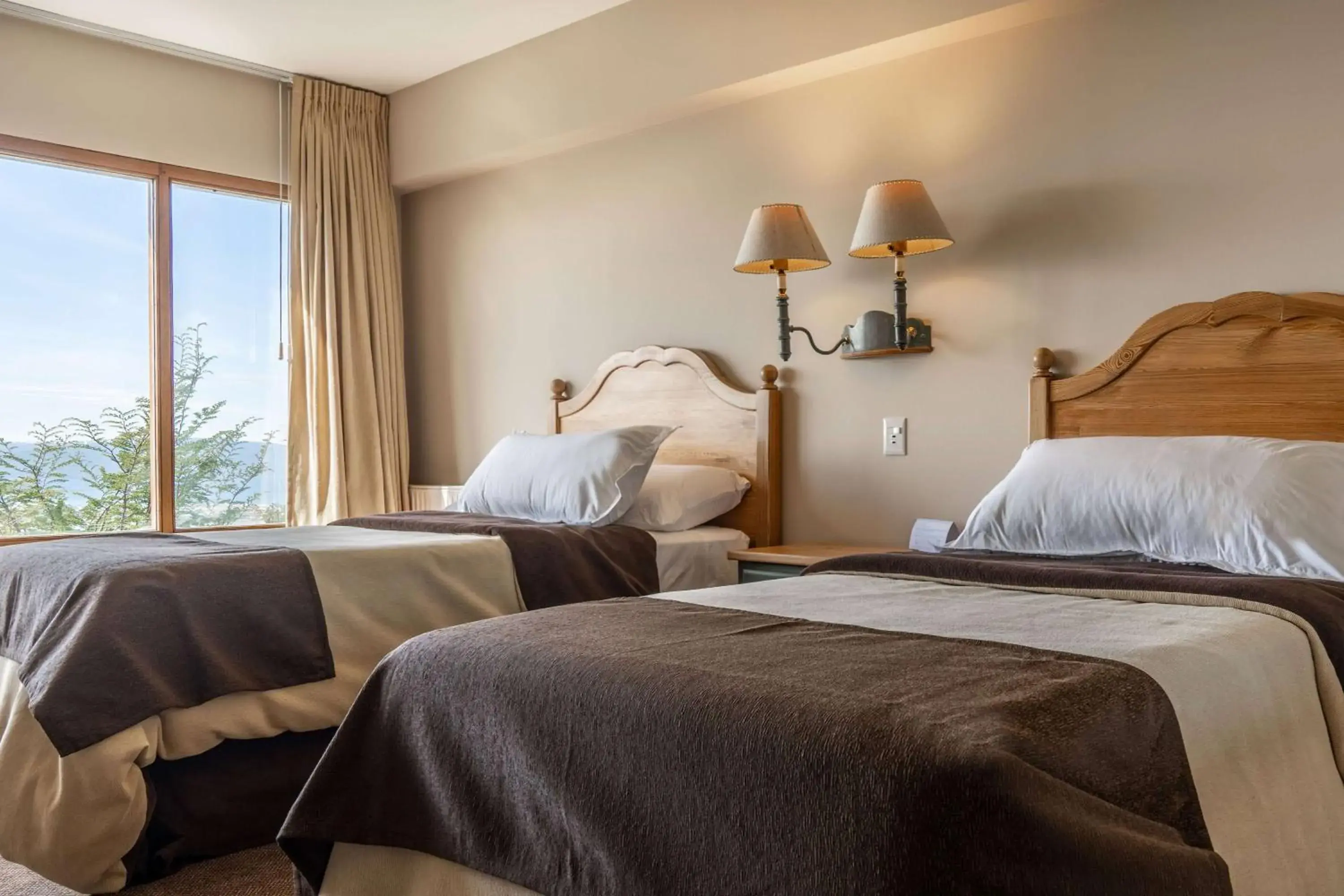 Standard Twin Room with Glacier View in Wyndham Garden Ushuaia Hotel del Glaciar Standard Twin Room with Glacier View in Wyndham Garden Ushuaia Hotel del Glaciar