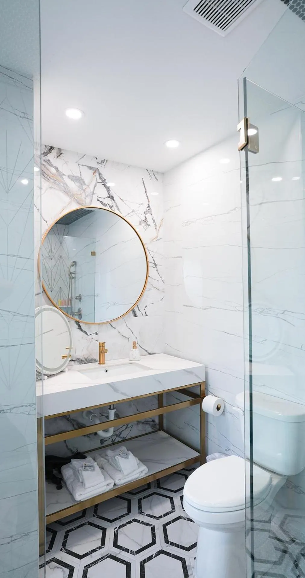 Ivory Sands Beach Suites