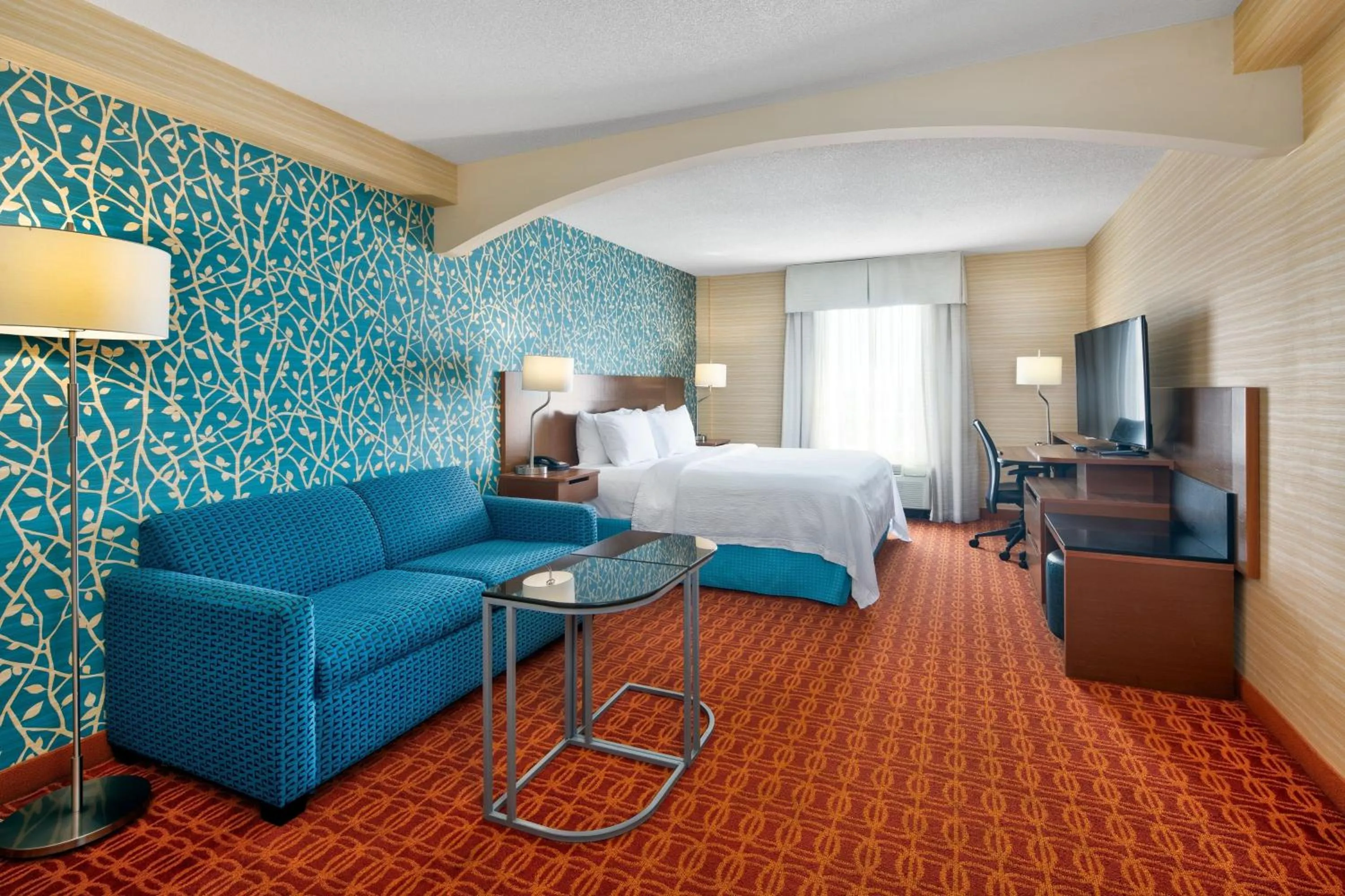 Photo of the whole room, Bed in Fairfield Inn & Suites by Marriott Toronto Airport