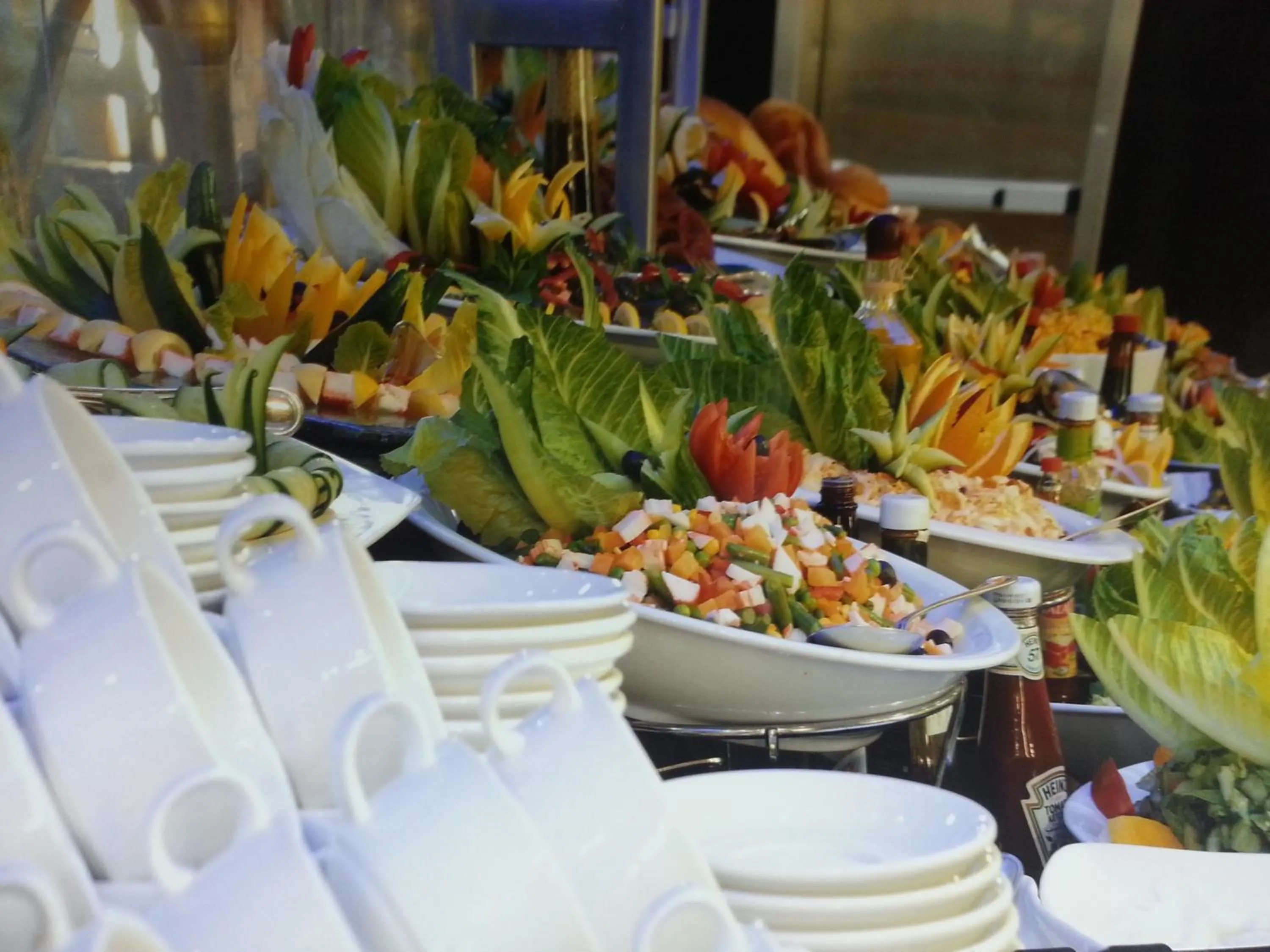 Food in Al Muna Kareem Hotel- EX LEADER