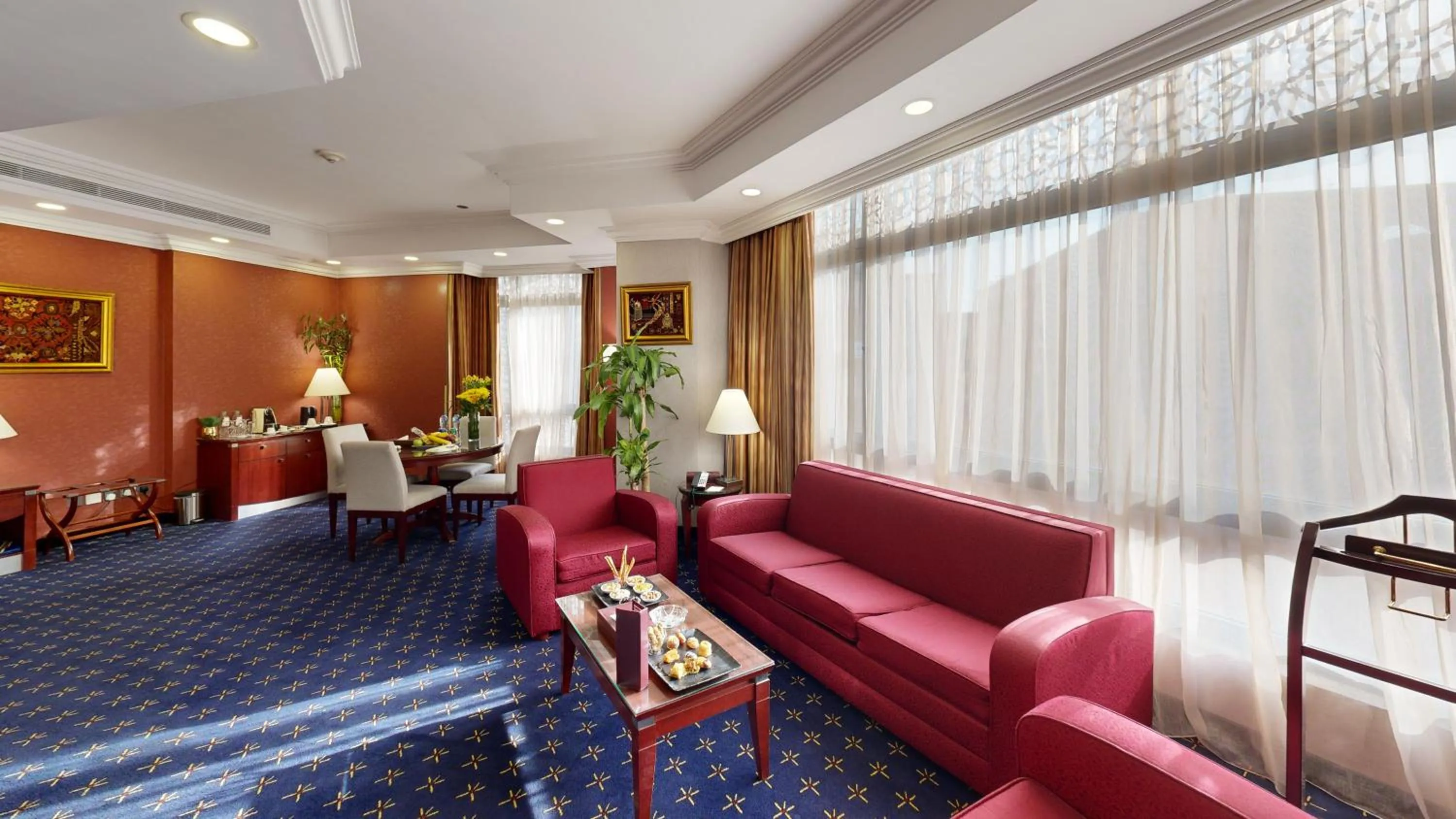 Al Muna Kareem Hotel- EX LEADER