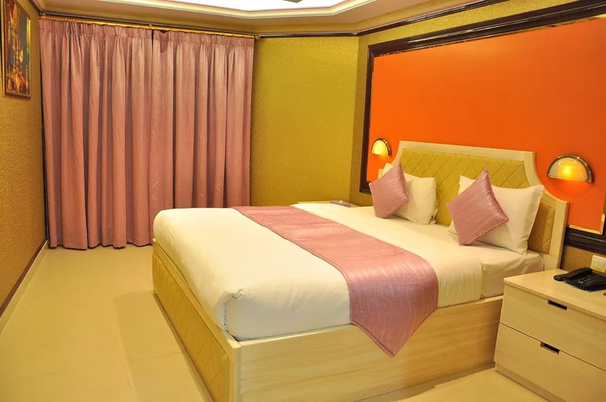 Bedroom, Bed in Bowshar International Hotel