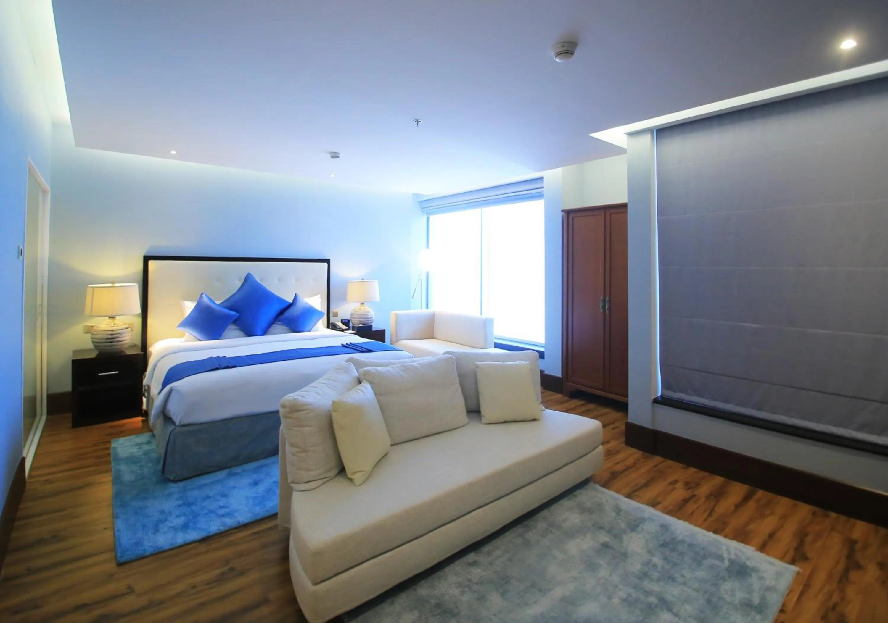 Bed in Mercure Corniche Al Khobar