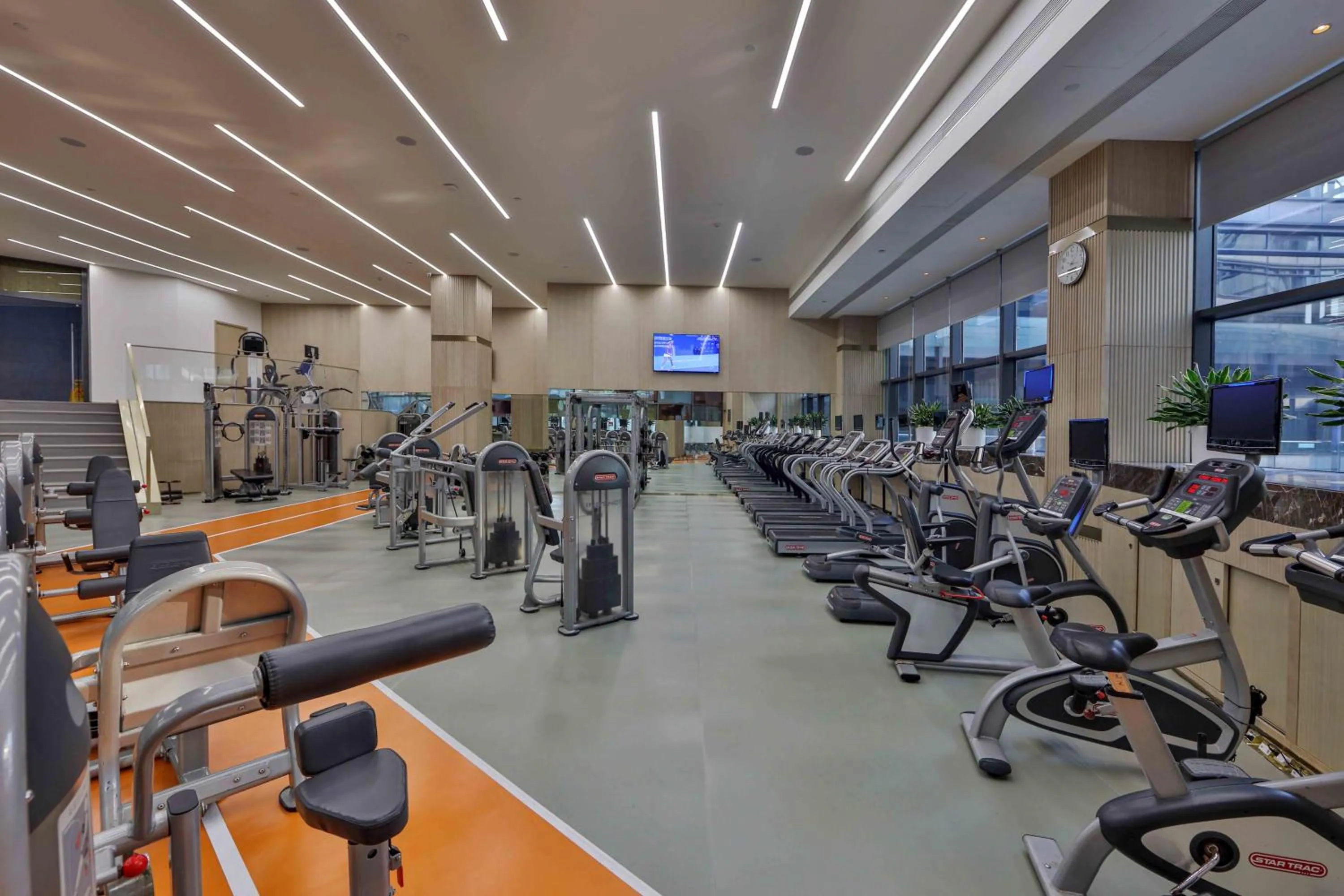 Fitness centre/facilities in Oakwood Residence Hangzhou
