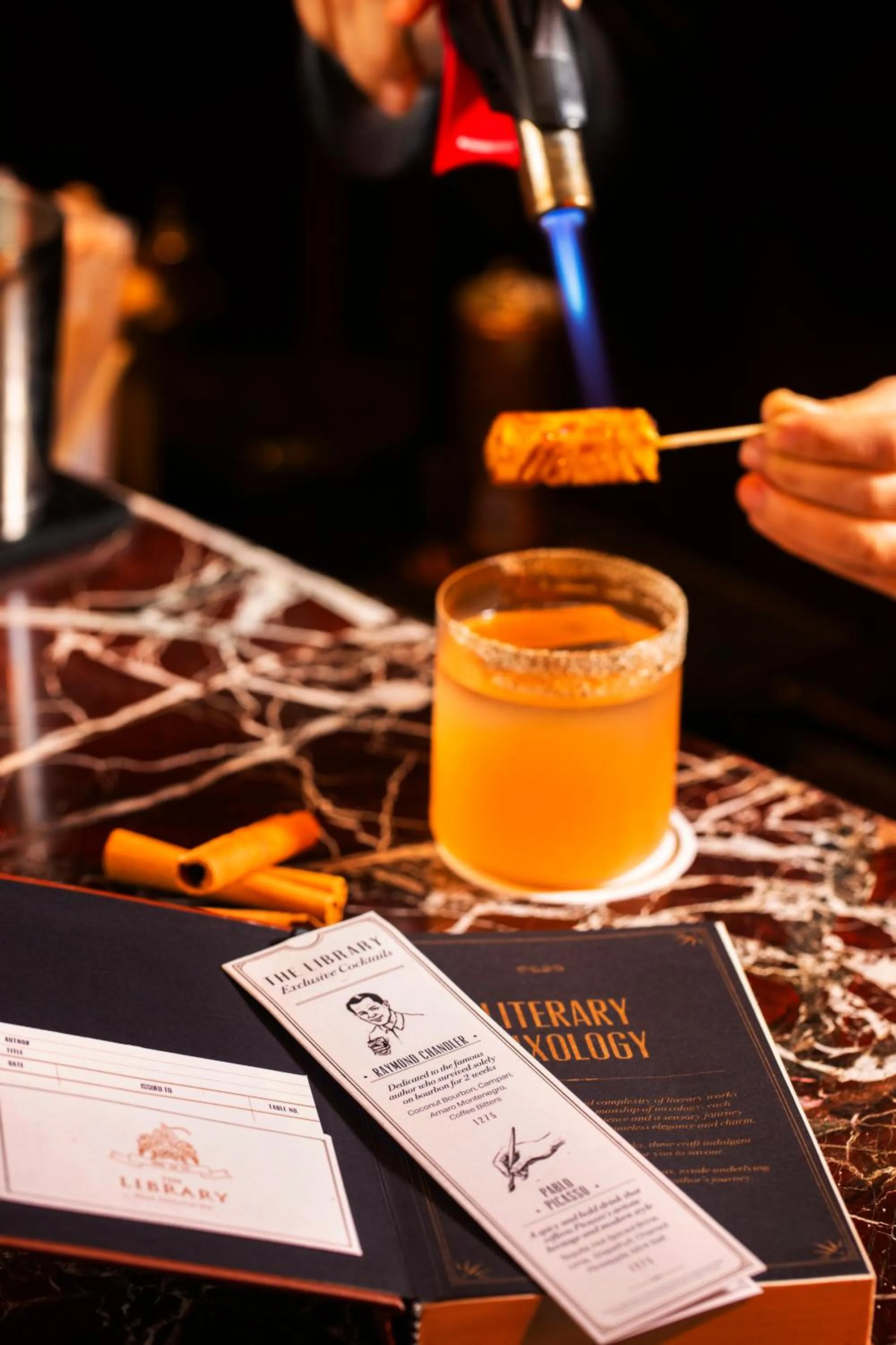 Food and drinks in The Leela Palace New Delhi