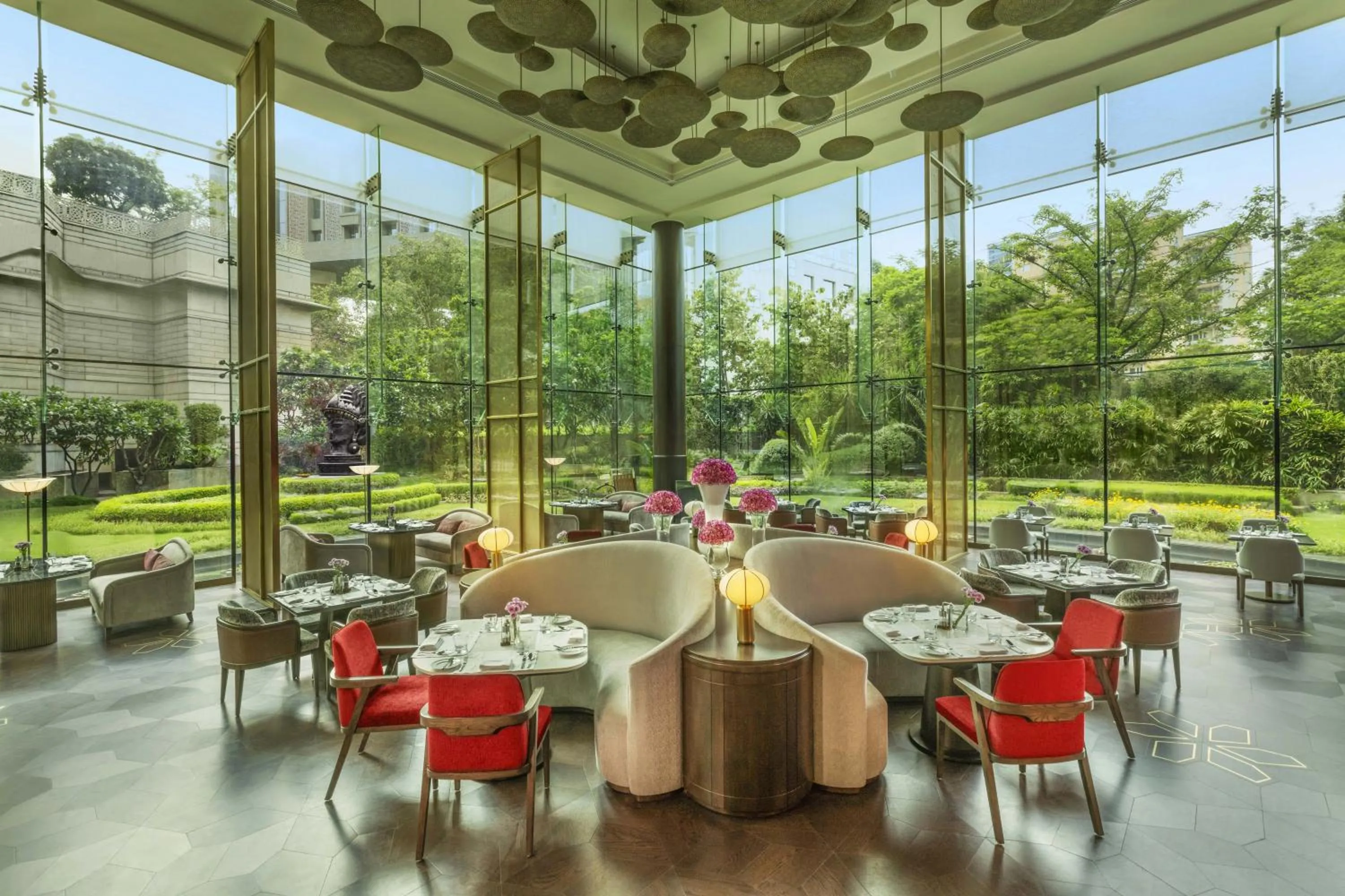 Restaurant/places to eat in The Leela Palace New Delhi