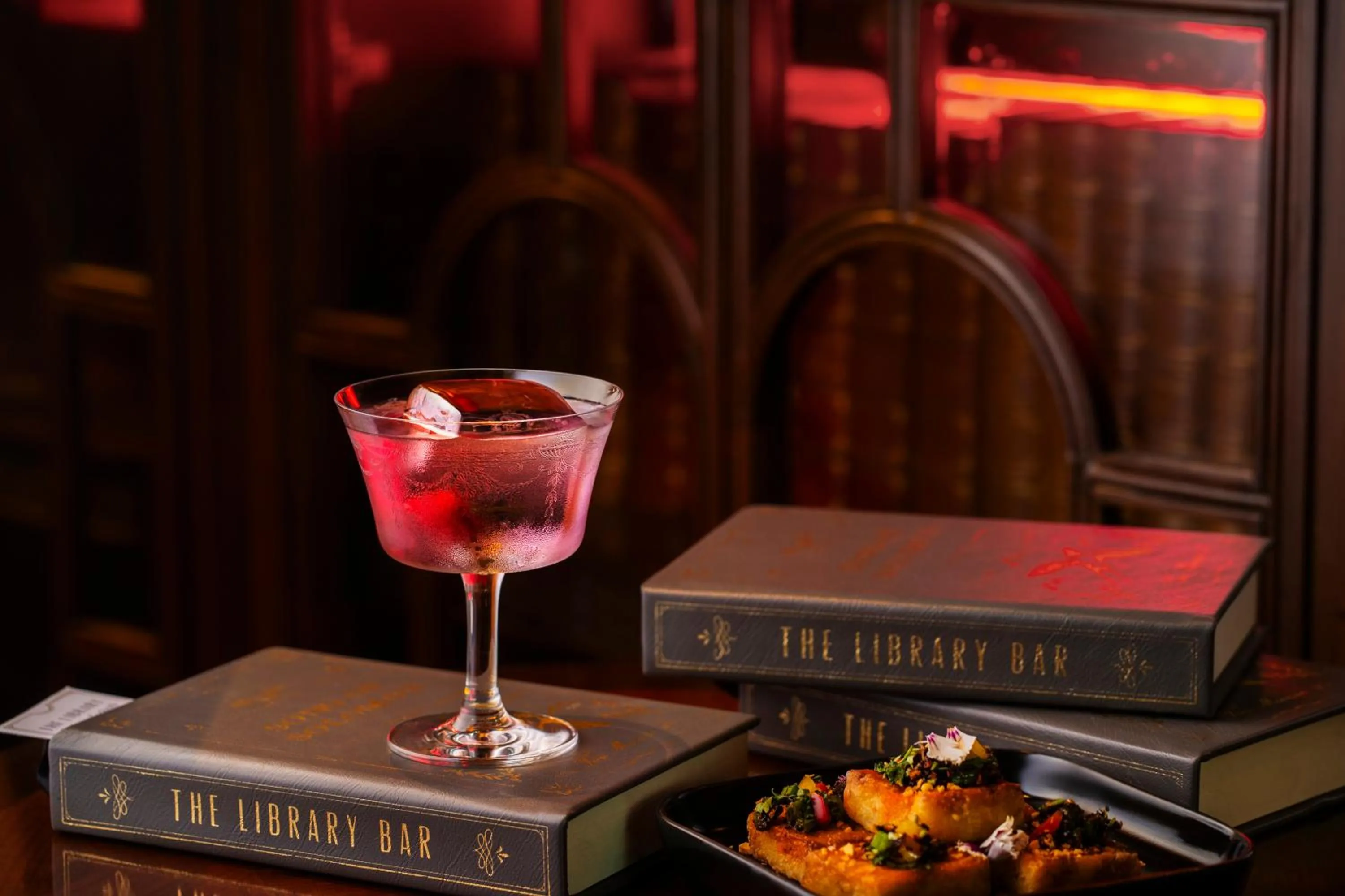 Food and drinks in The Leela Palace New Delhi