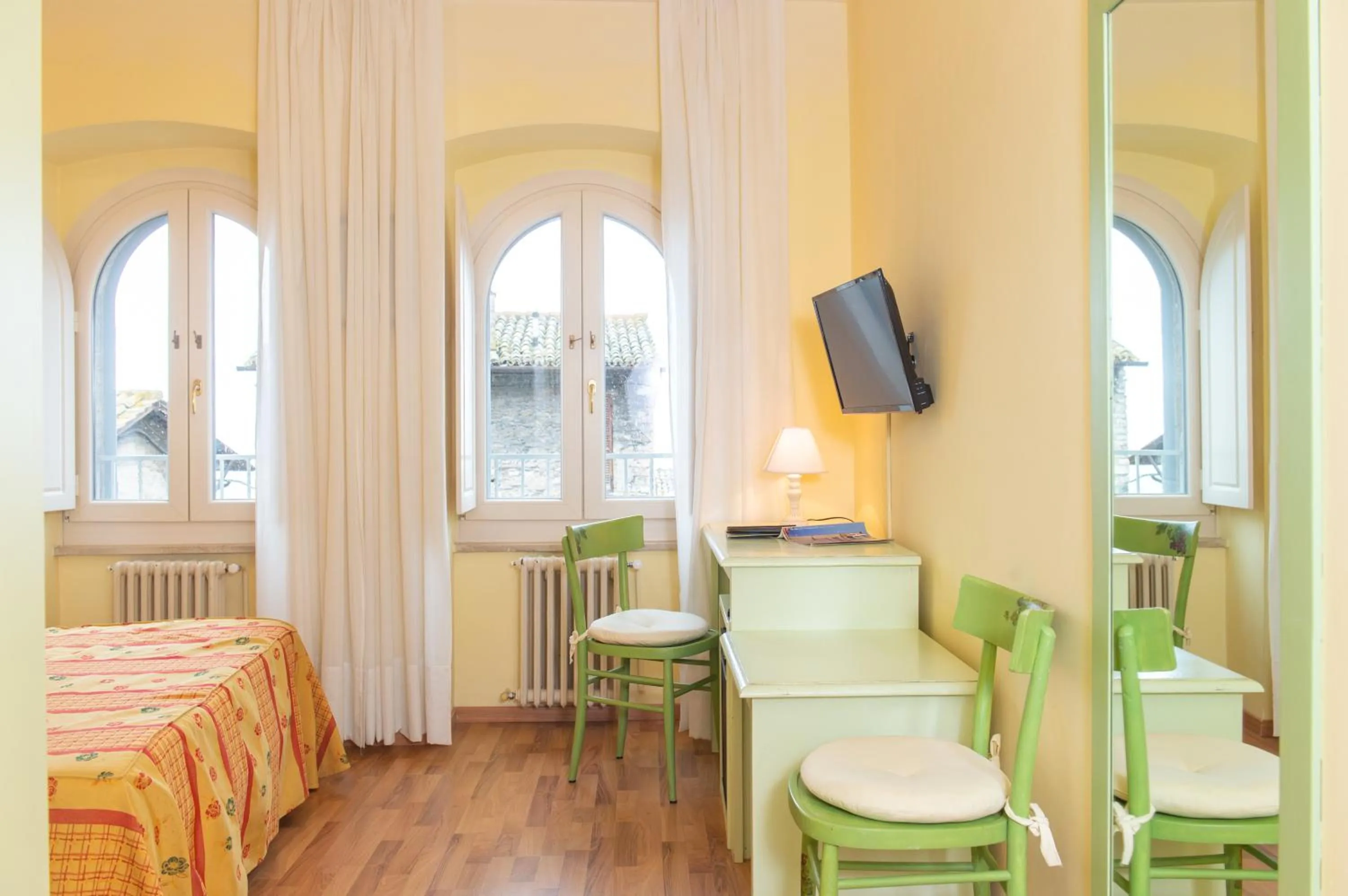 Photo of the whole room, Bed in Hotel Minerva