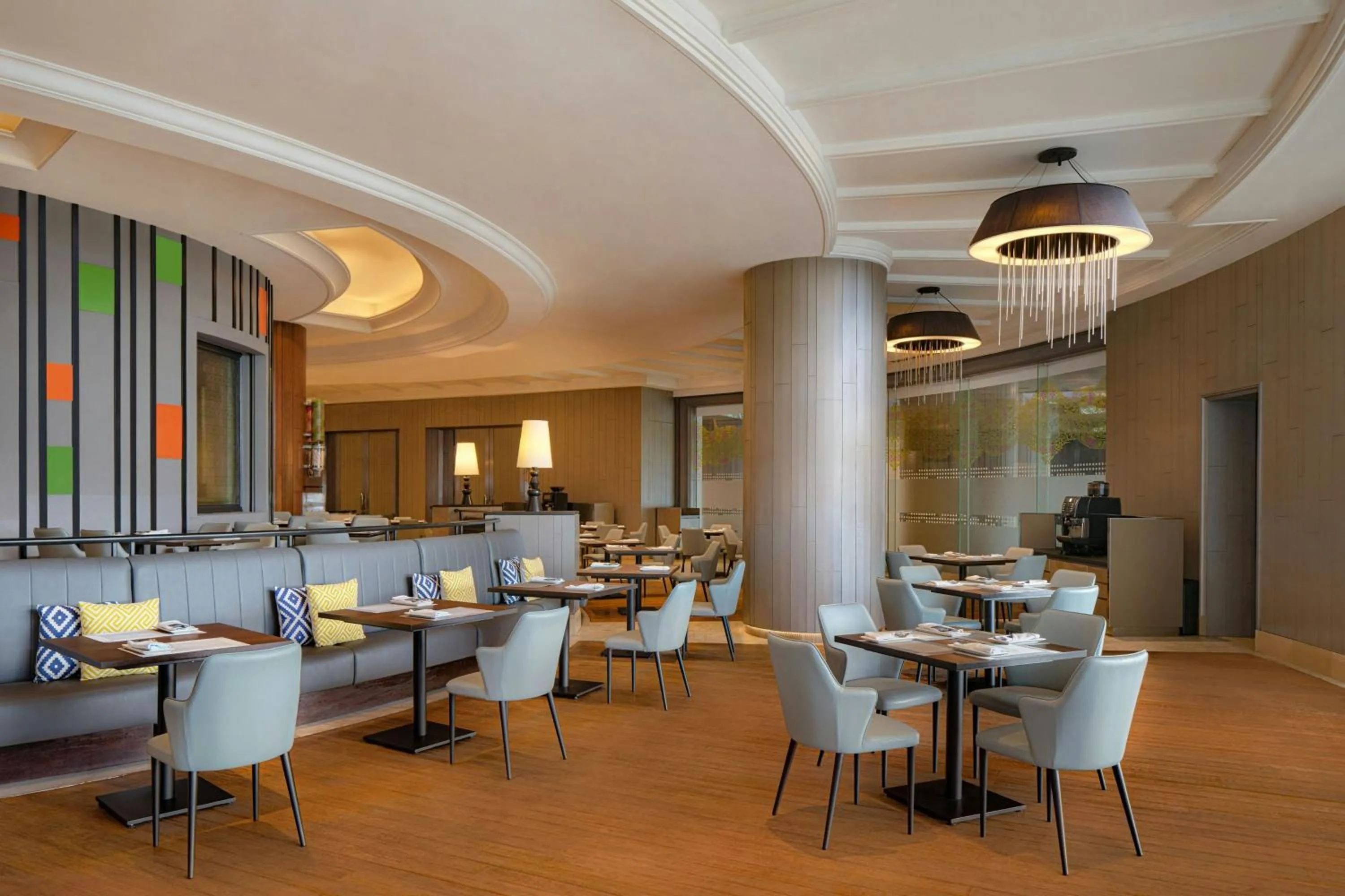 Restaurant/places to eat in Le Méridien Kuala Lumpur