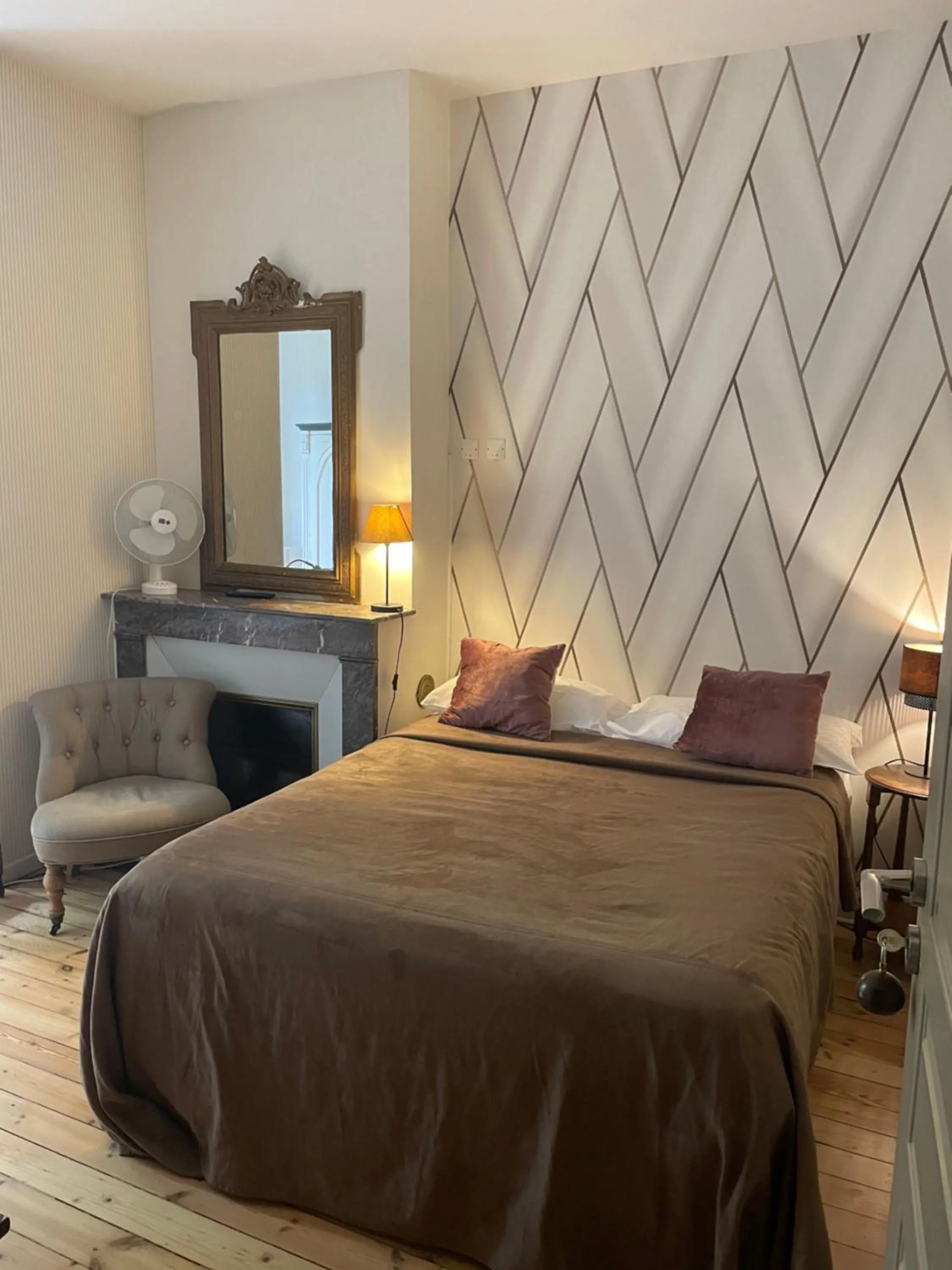 Bed in Hotel Val De Loire