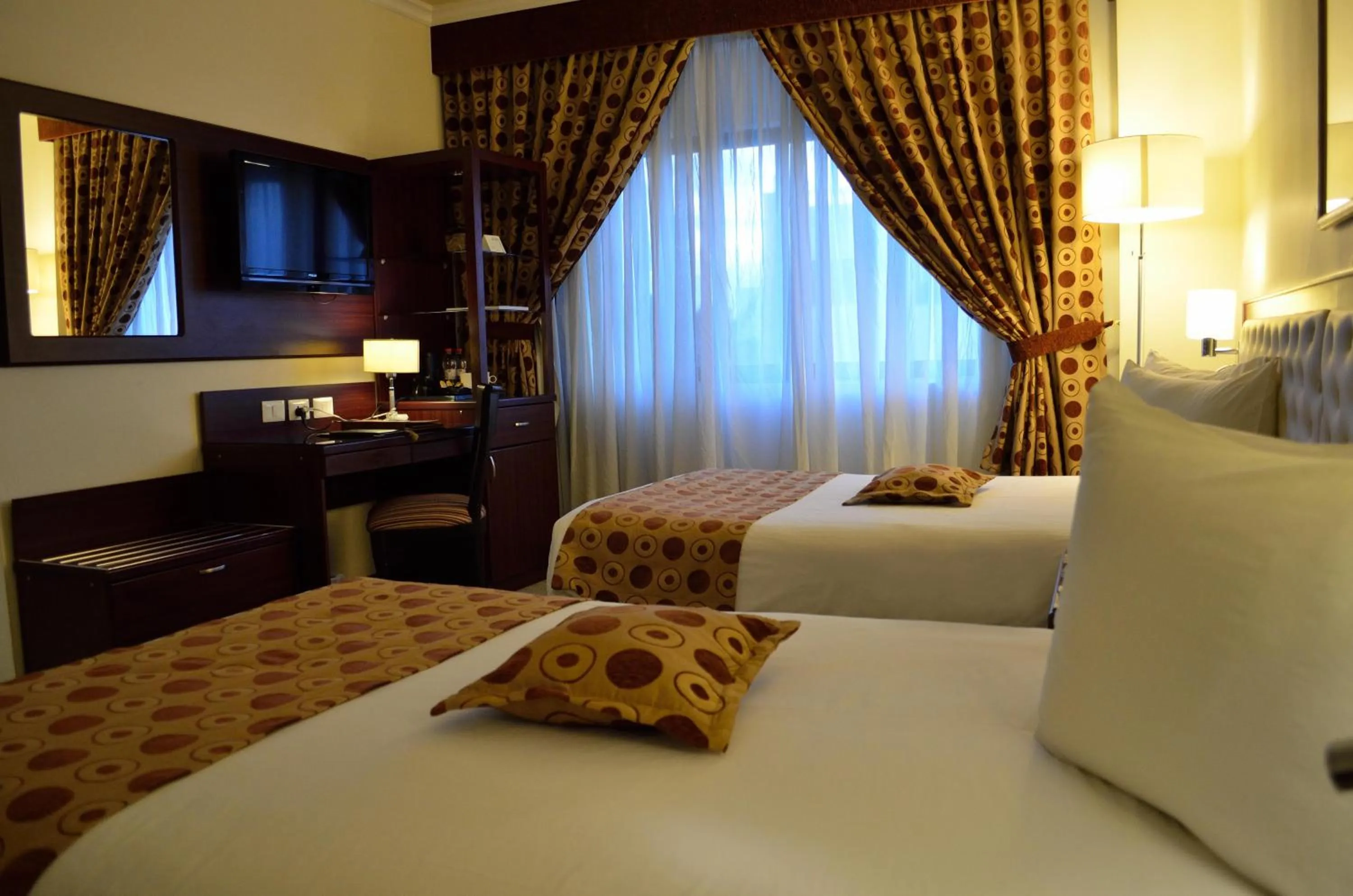 Bedroom, Bed in Larsa Hotel