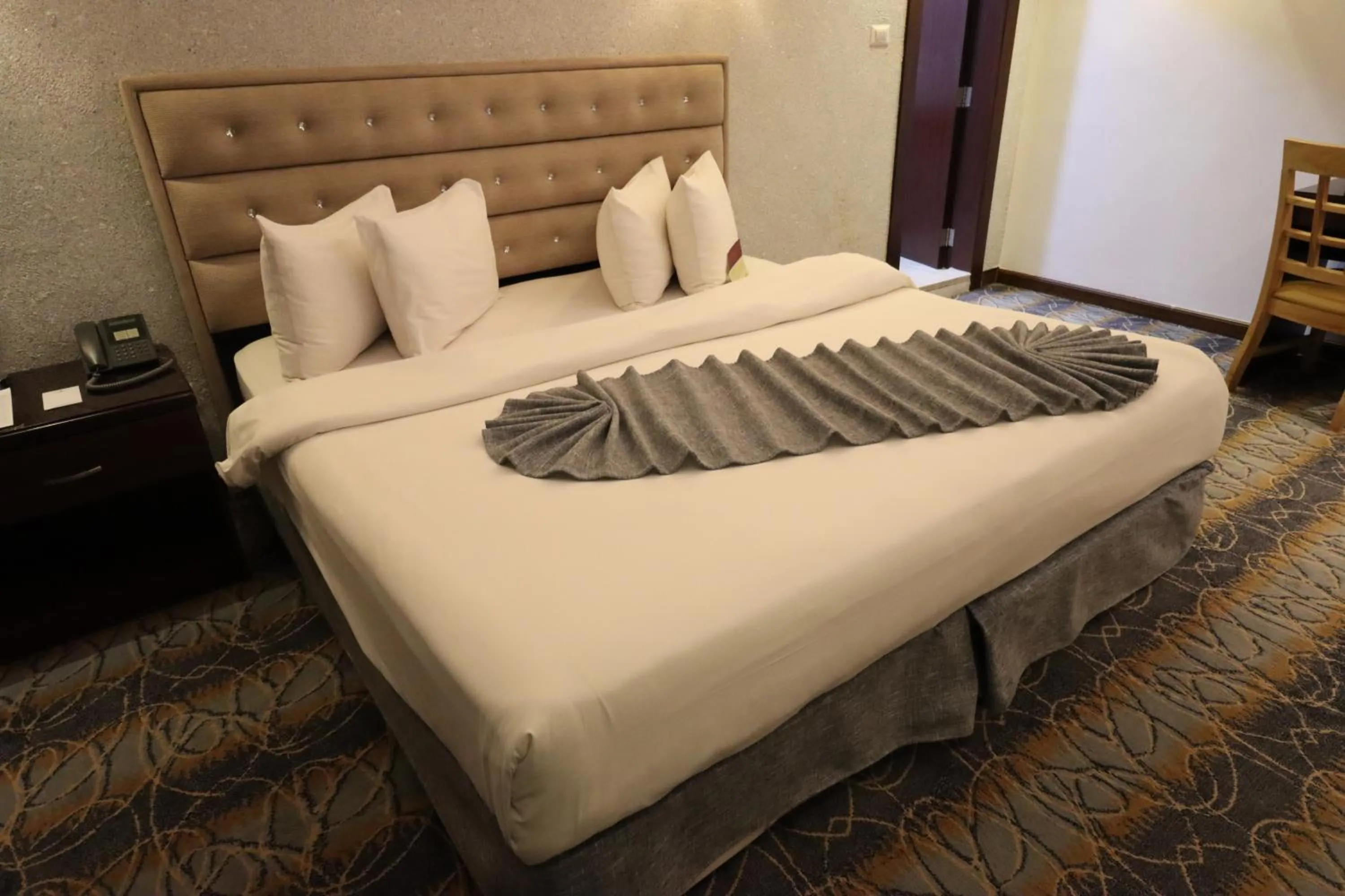Bed in Larsa Hotel