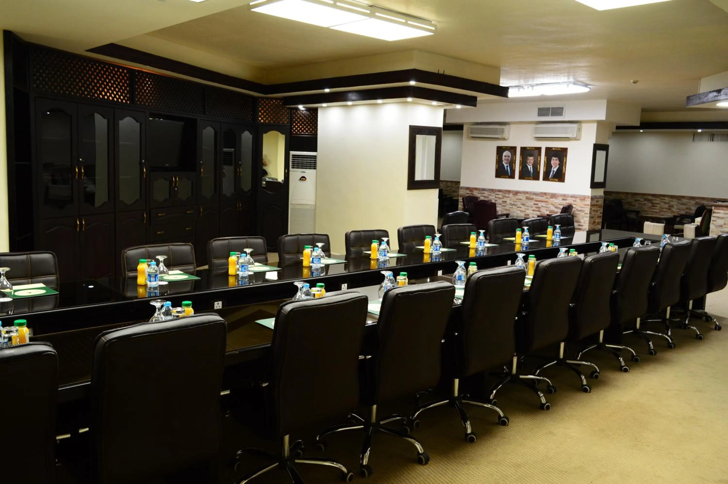 Meeting/conference room in Larsa Hotel