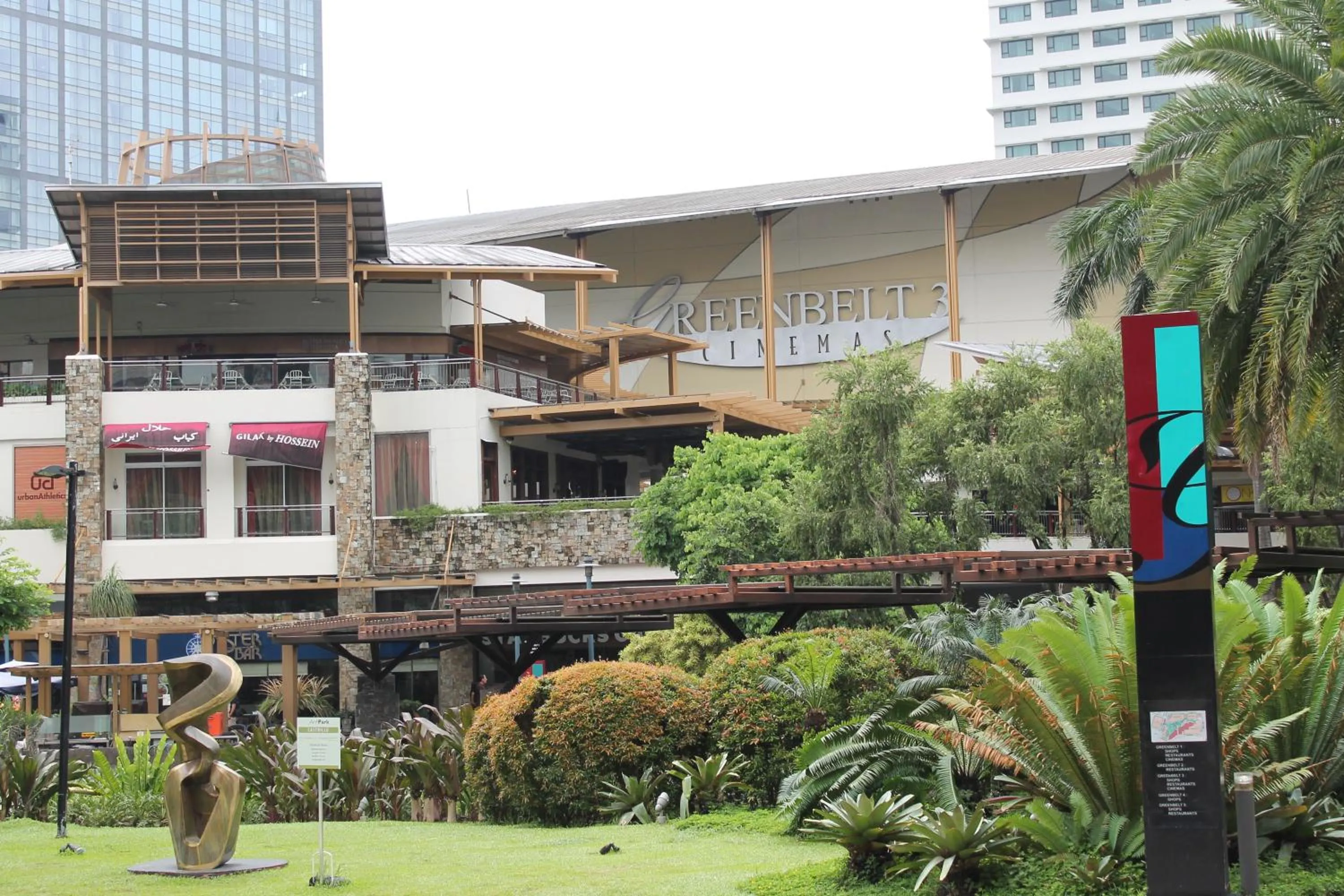 Shopping Area, Property Building in Oxford Suites Makati