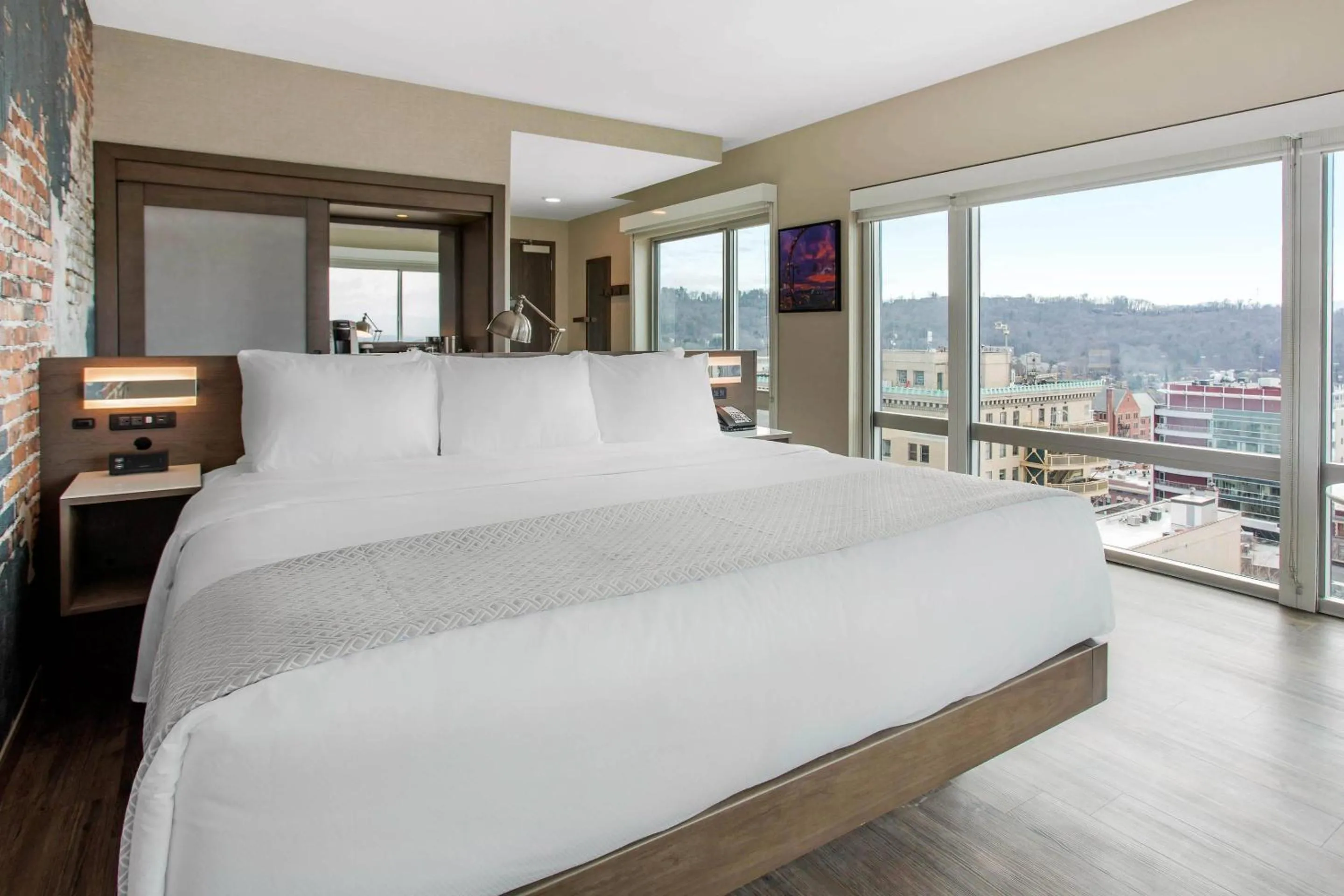 Bedroom, Bed in Cambria Hotel Downtown Asheville